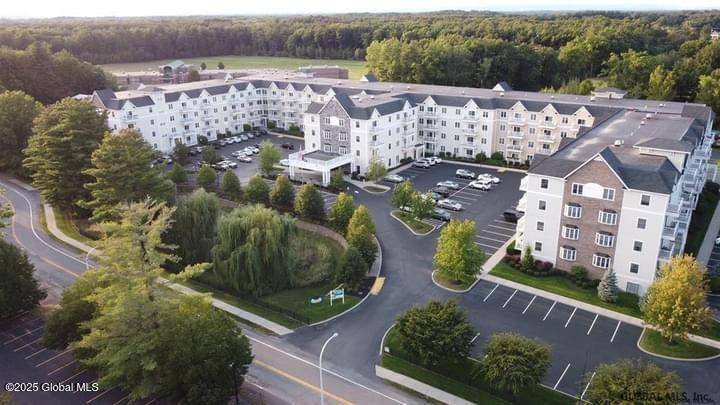 Clifton Park, NY 12065,8 Wall Street #APT 227