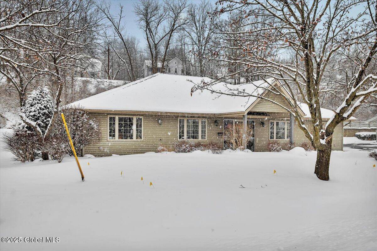 Canajoharie, NY 13317,209 Erie Boulevard
