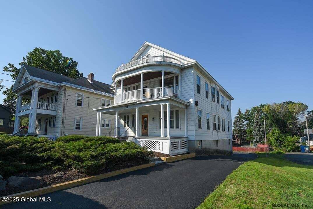 Albany, NY 12203,754 Western Avenue