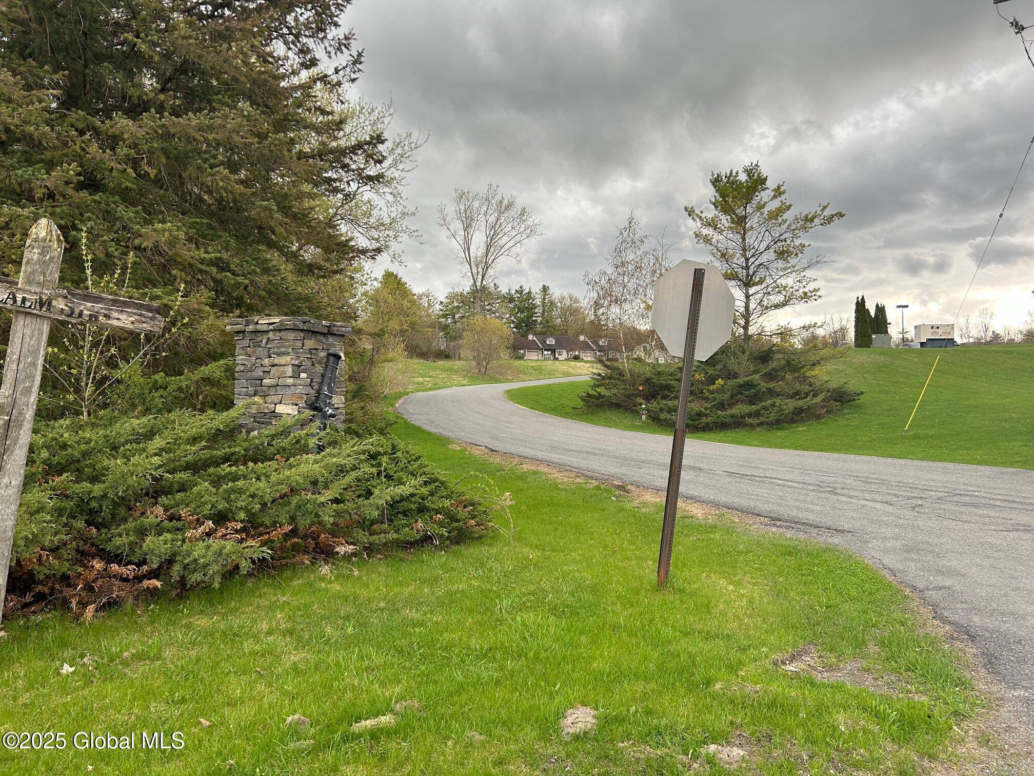 Ticonderoga, NY 12883,48 Cannonball Path