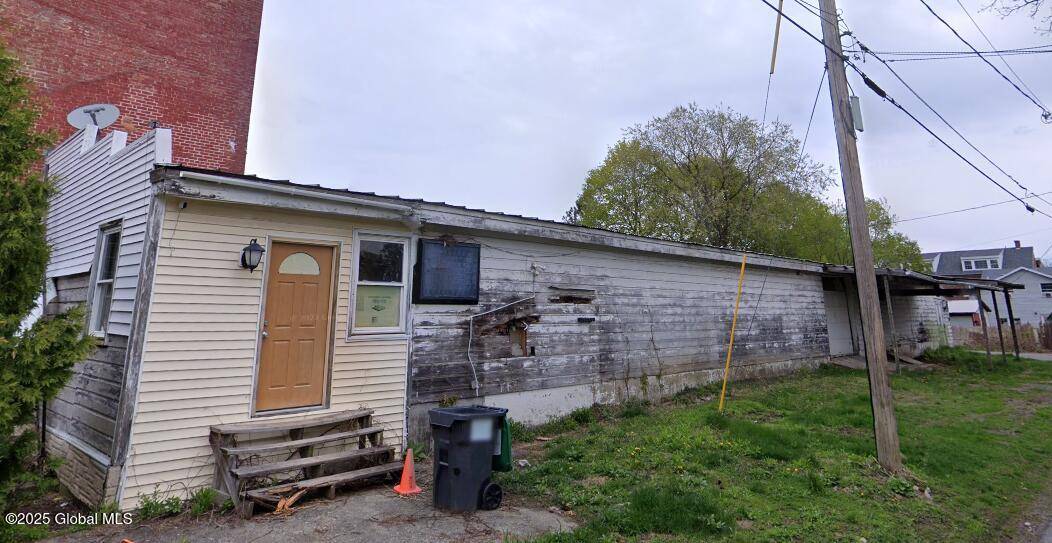 Schaghticoke, NY 12154,194 N Main Street