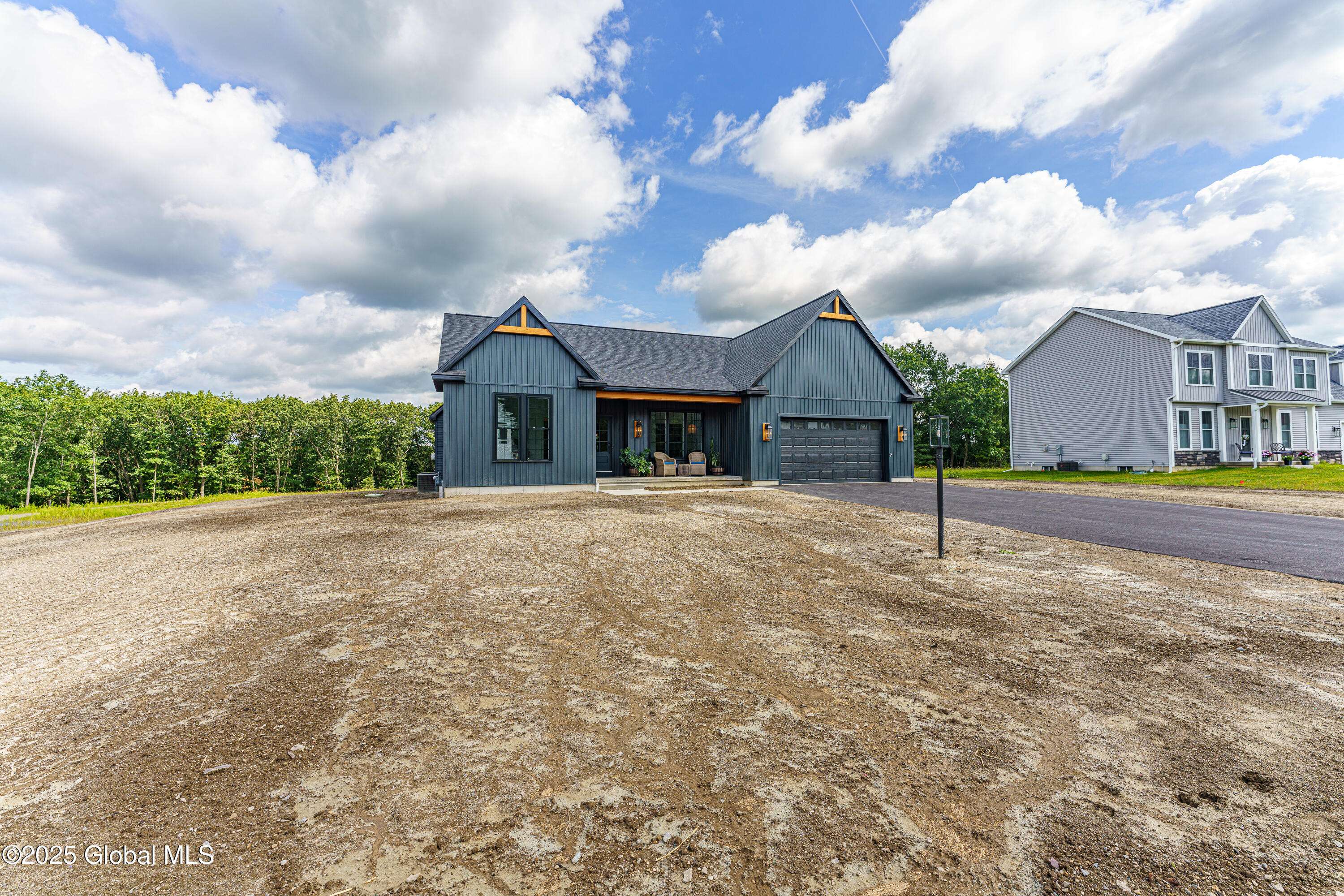 Schodack, NY 12033,88 Schuurman Road