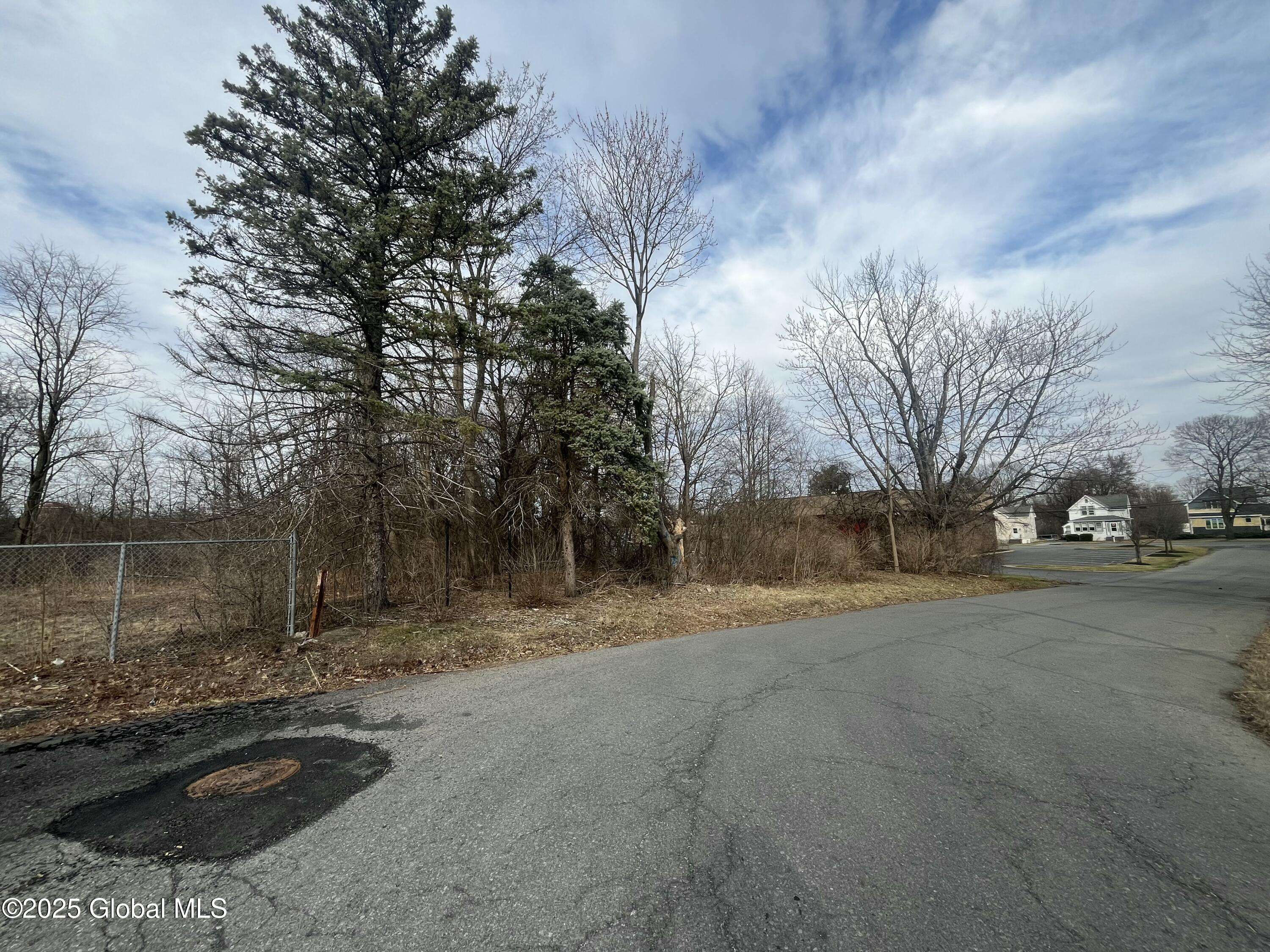 Colonie, NY 12110,7-10 School Street