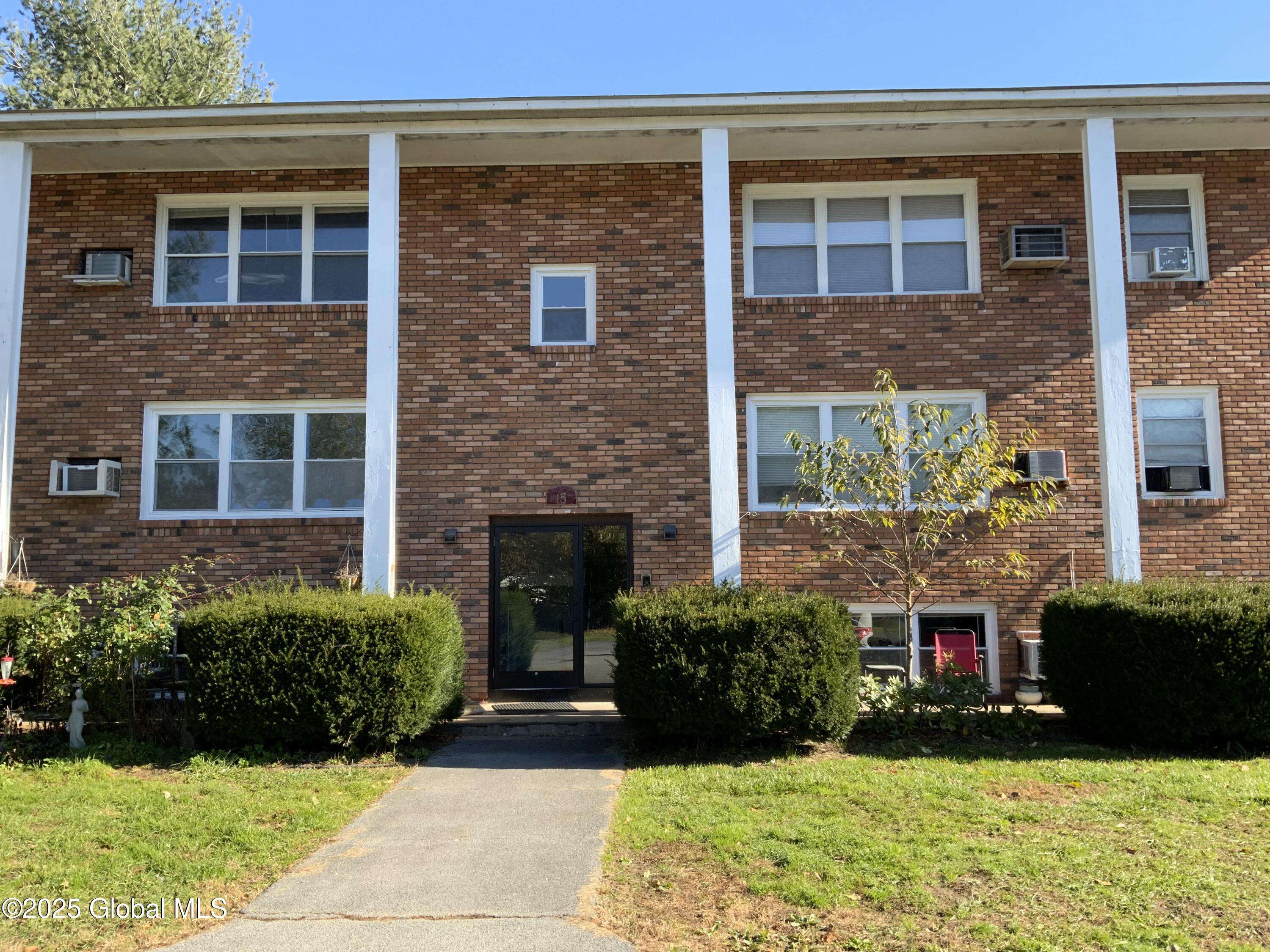 Clifton Park, NY 12019,11-21 Ashdown Road #15A