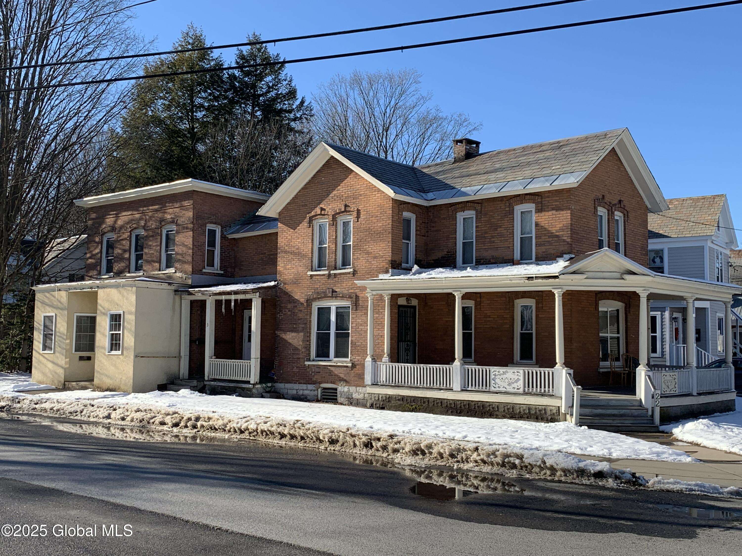 Glens Falls, NY 12801,3 Montcalm Street