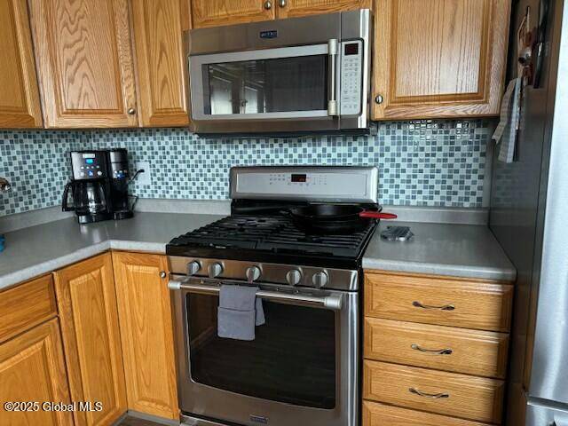 Troy, NY 12180,42 Ballina Street