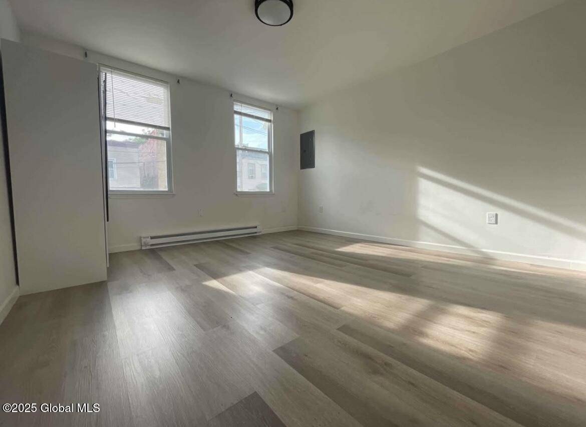 Rensselaer, NY 12144,934 Broadway