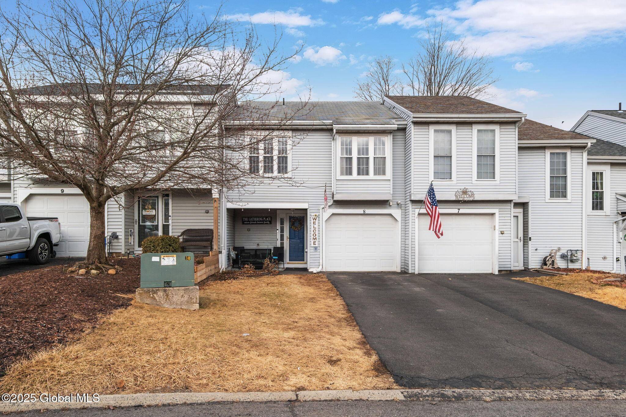 Cohoes, NY 12047,8 Chadwyck Square