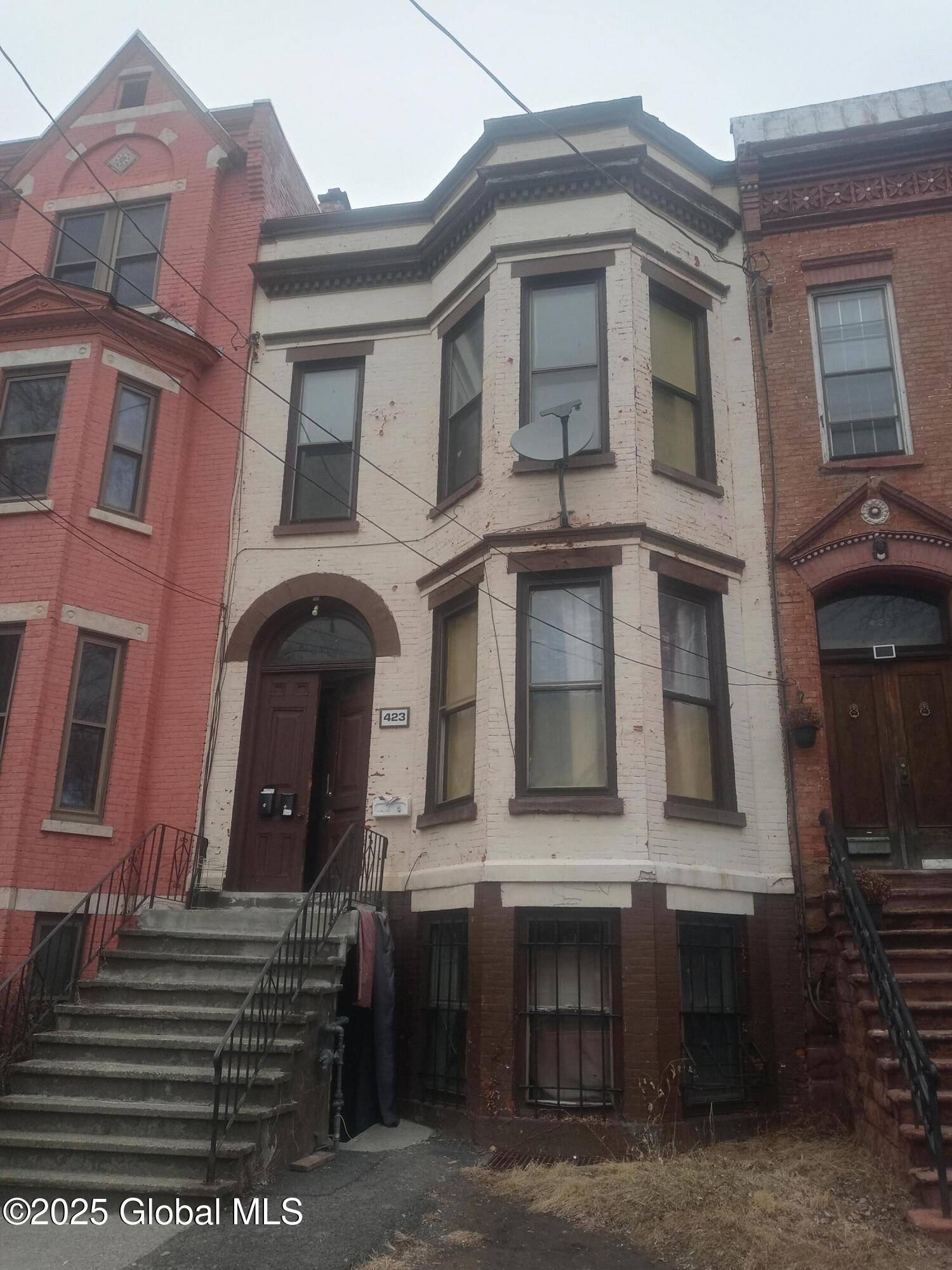 Albany, NY 12206,423 Clinton Avenue