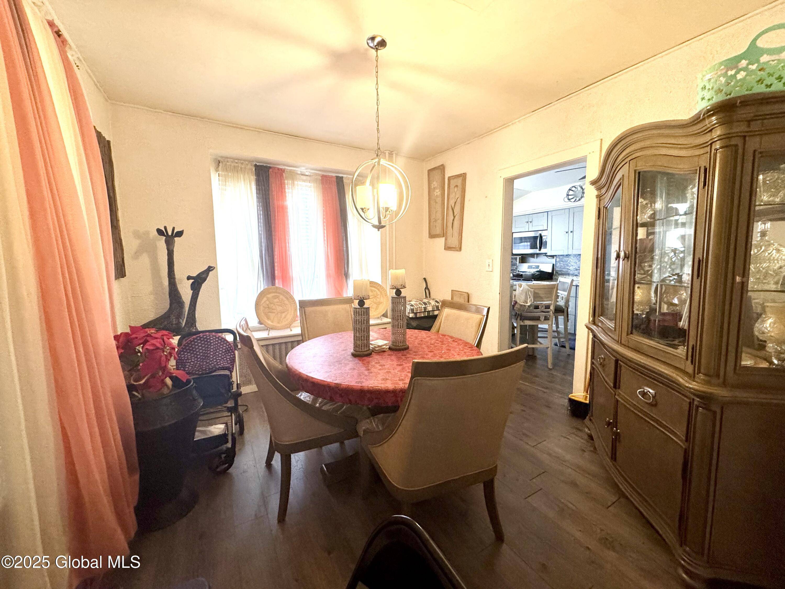 Albany, NY 12204,21 Bonheim Street