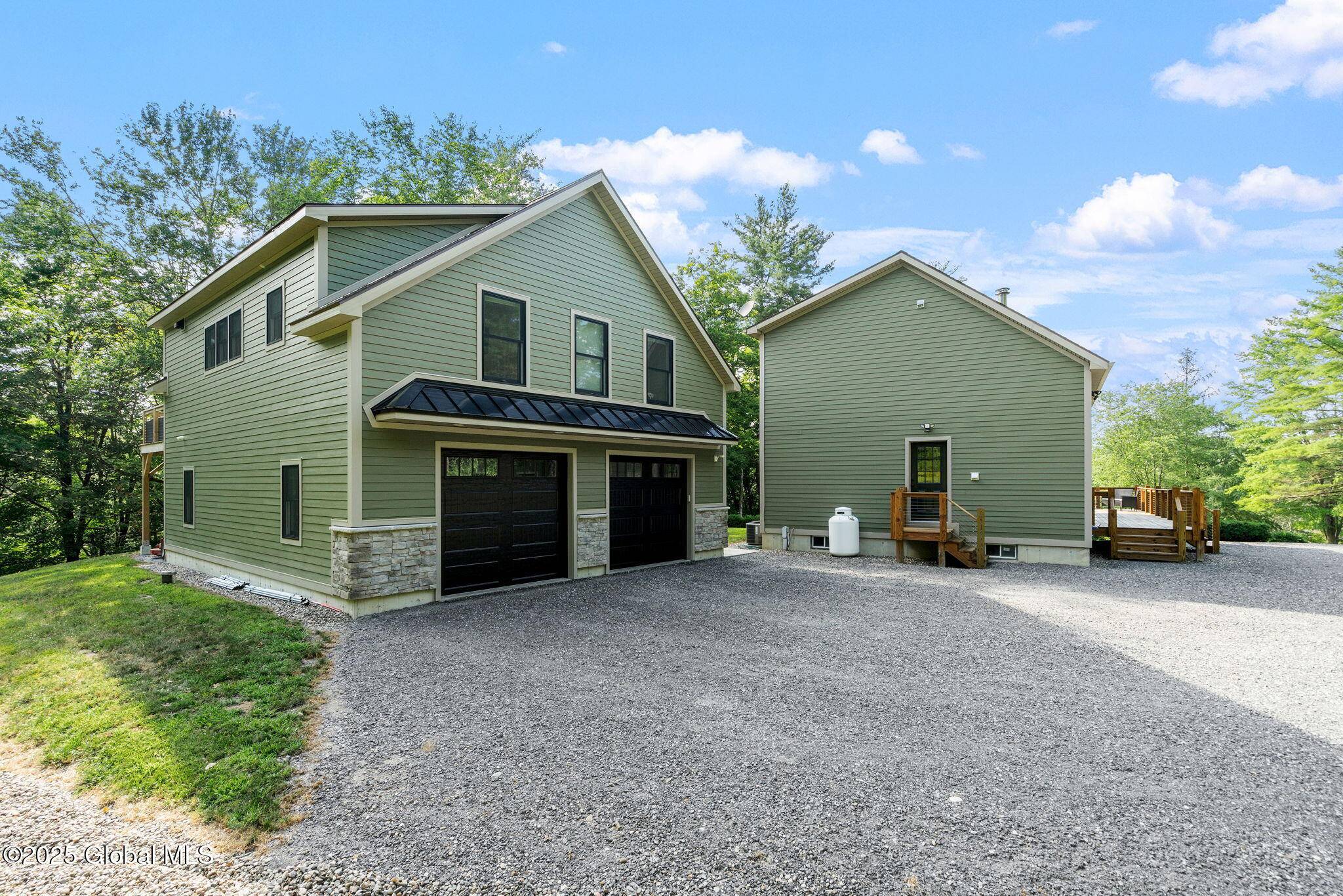 Chatham, NY 12132,874 Co Rte 32