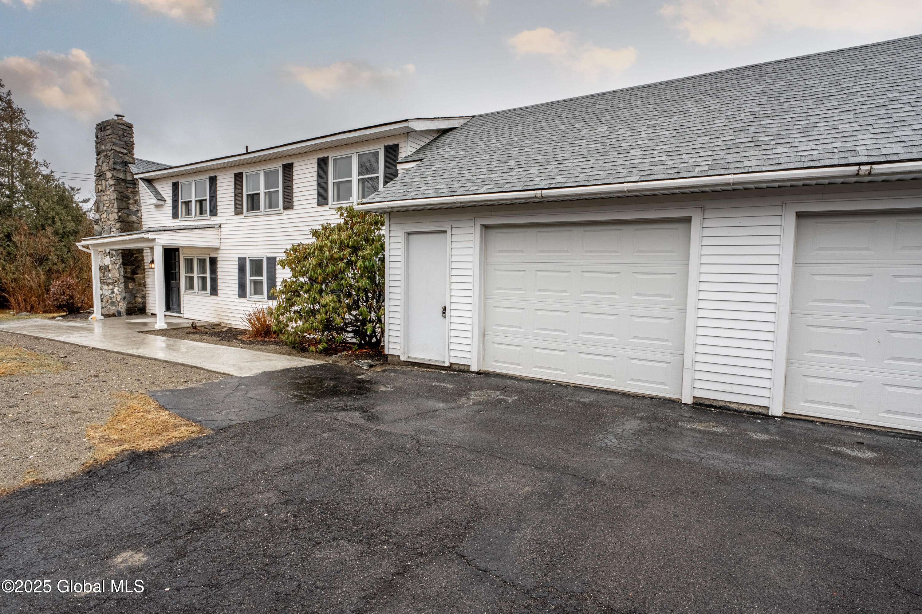 Poestenkill, NY 12018,83 Blue Factory Road