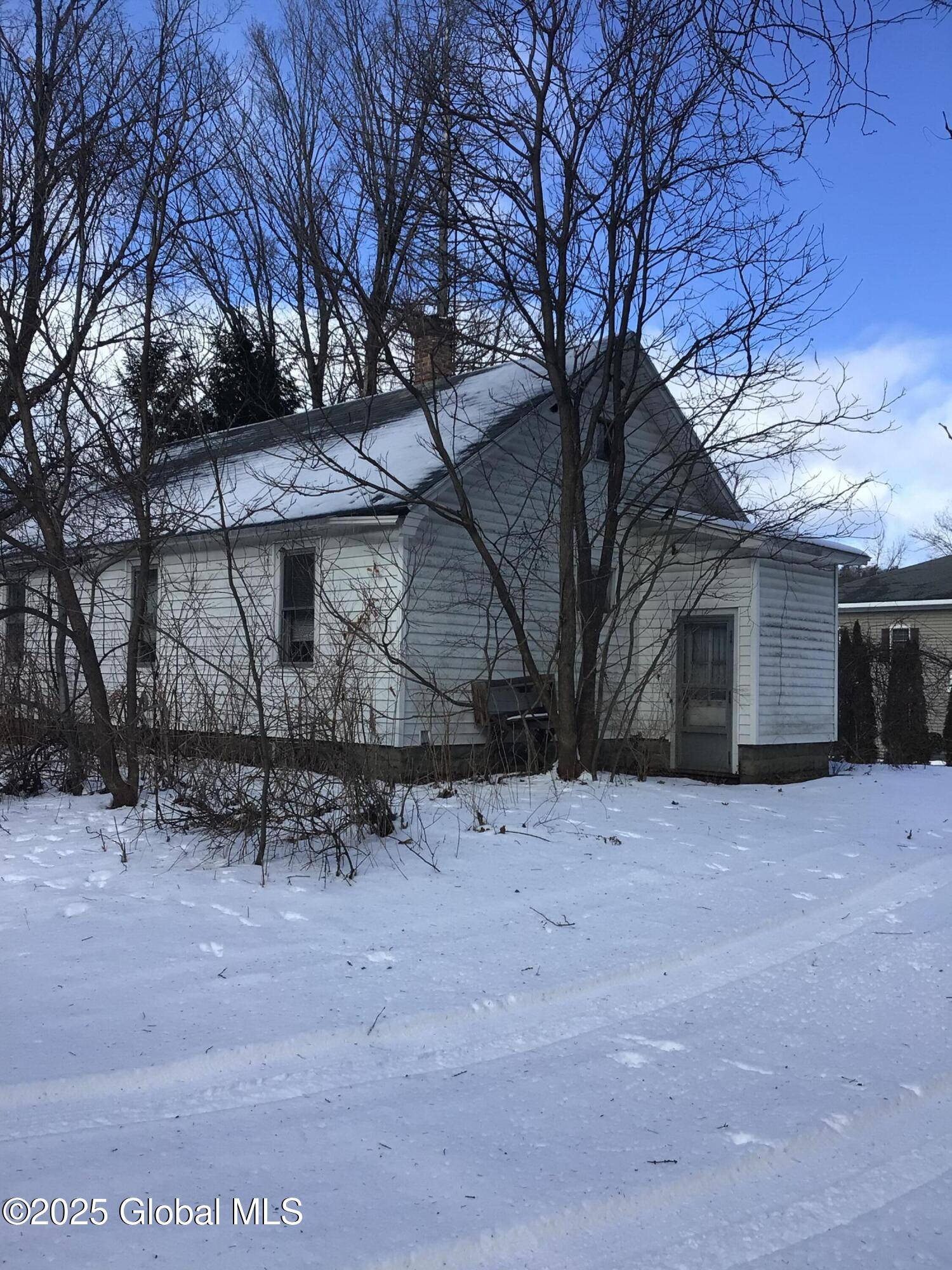 Wilton, NY 12866,546-548 Maple Avenue
