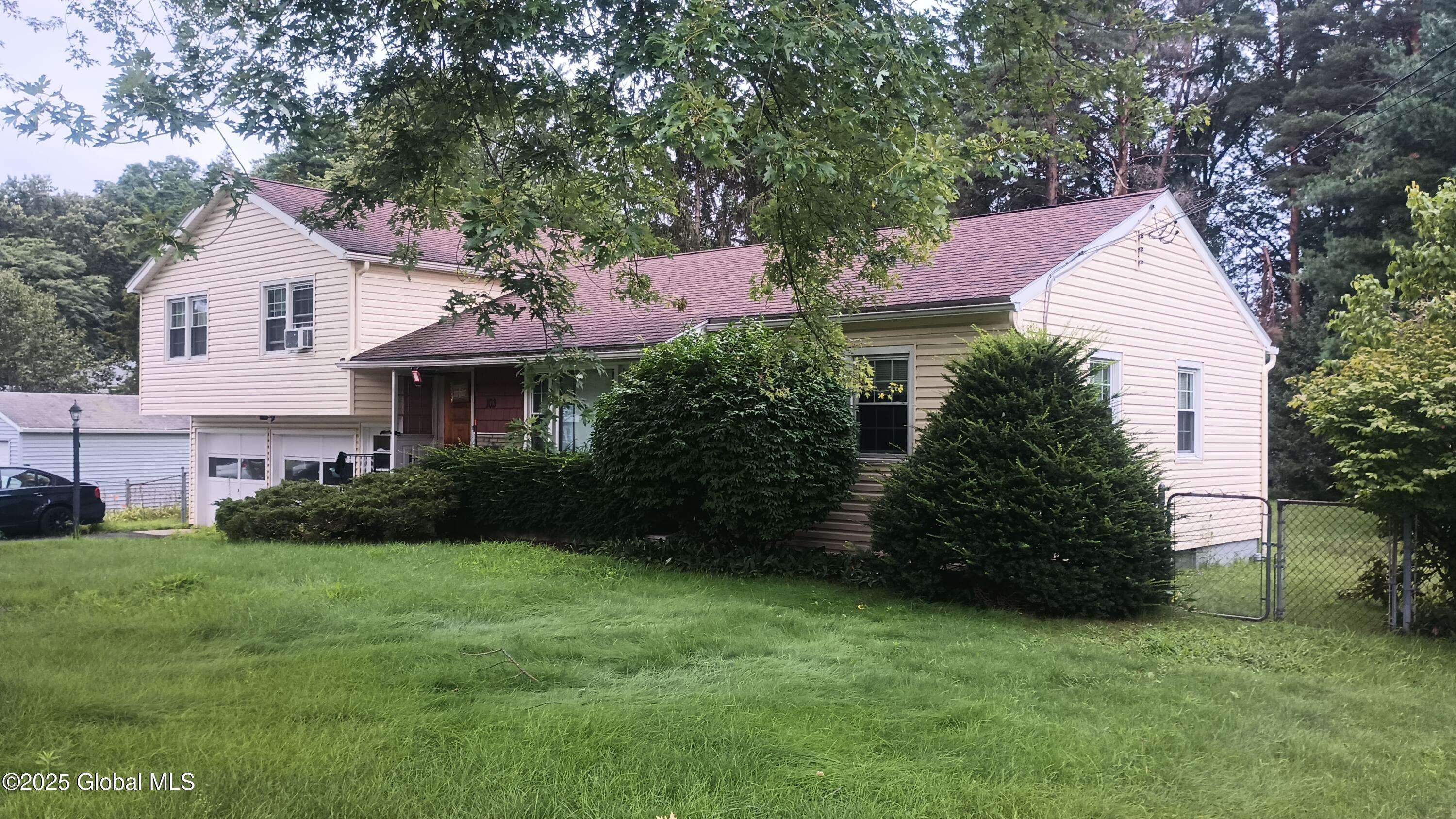 Colonie, NY 12205,103 Waterman Avenue