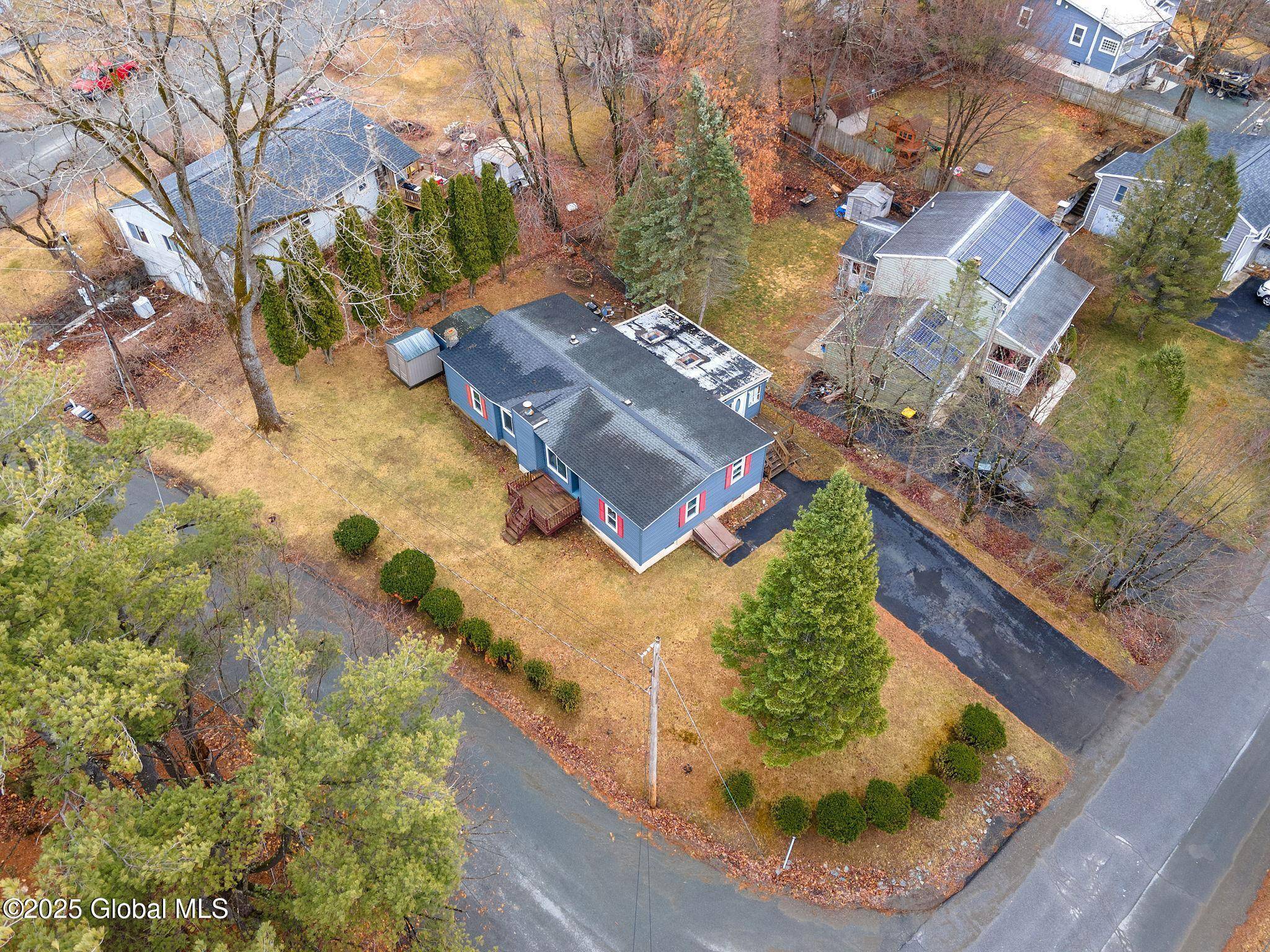 Sand Lake, NY 12018,31 Penny Lane