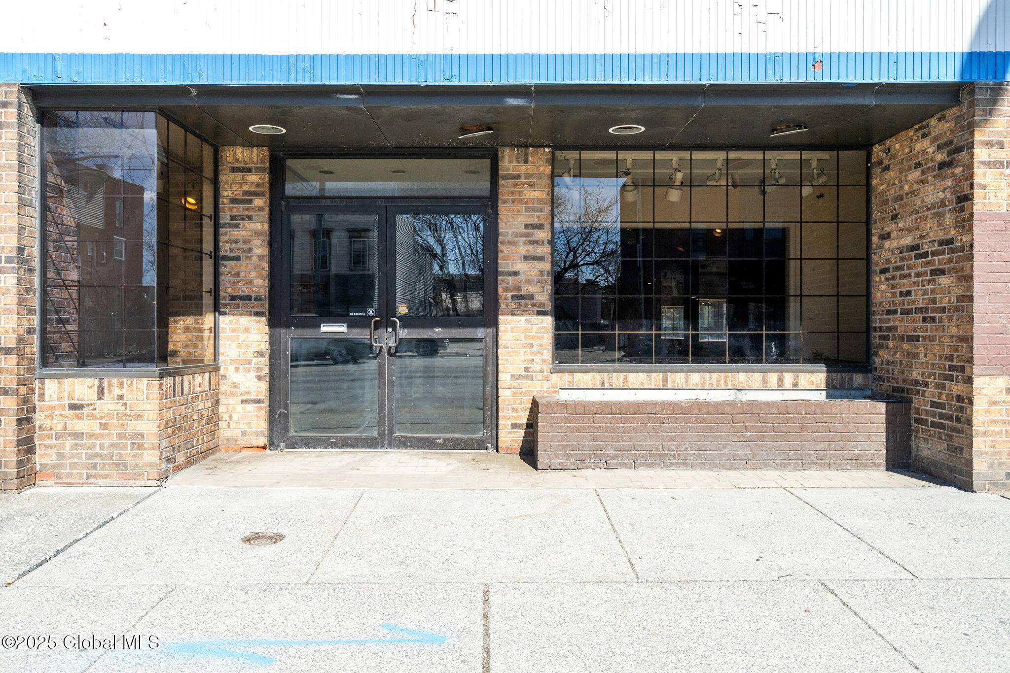 Albany, NY 12206,233 Central Avenue
