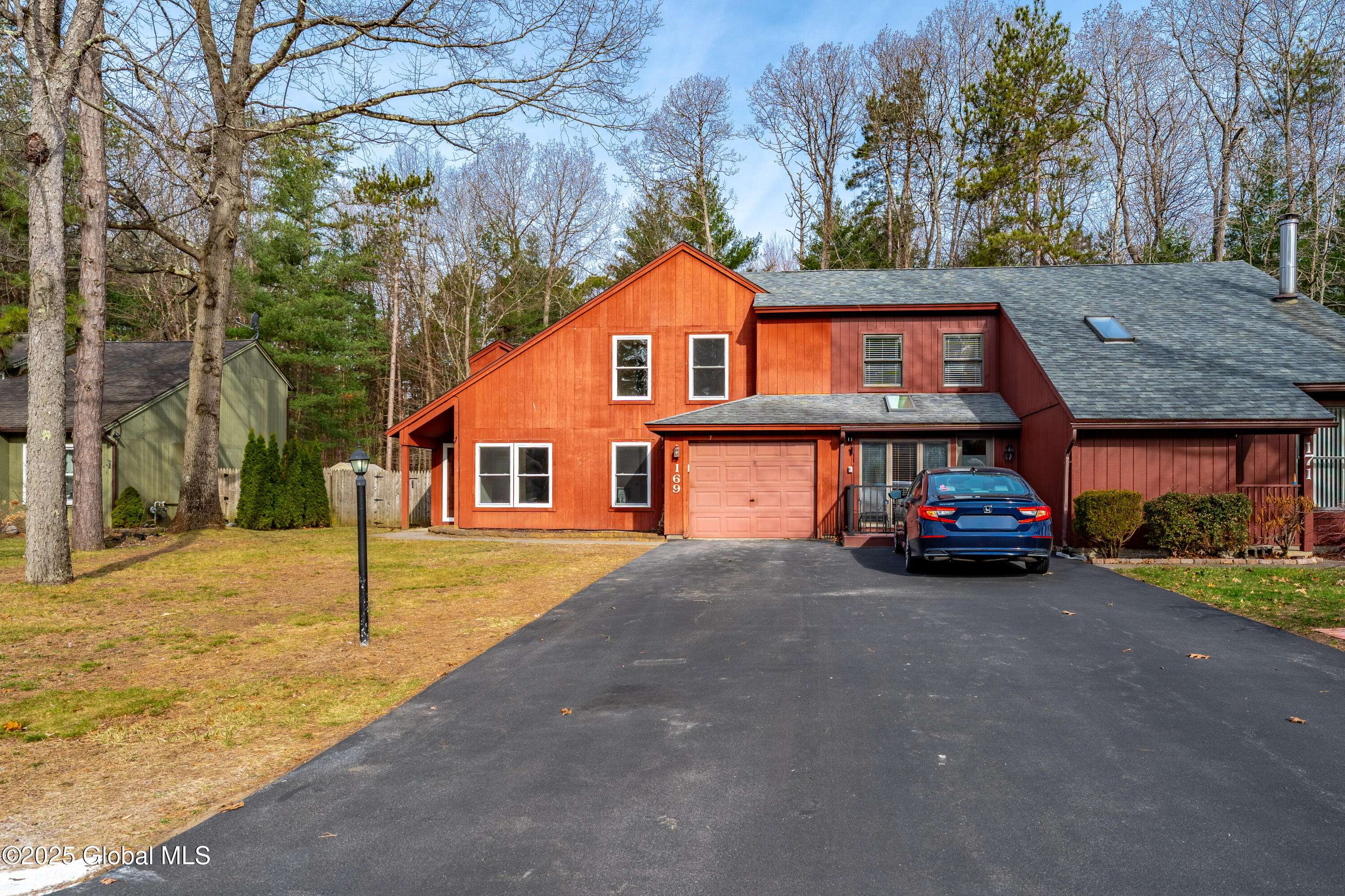 Malta, NY 12020,169 Thimbleberry Road