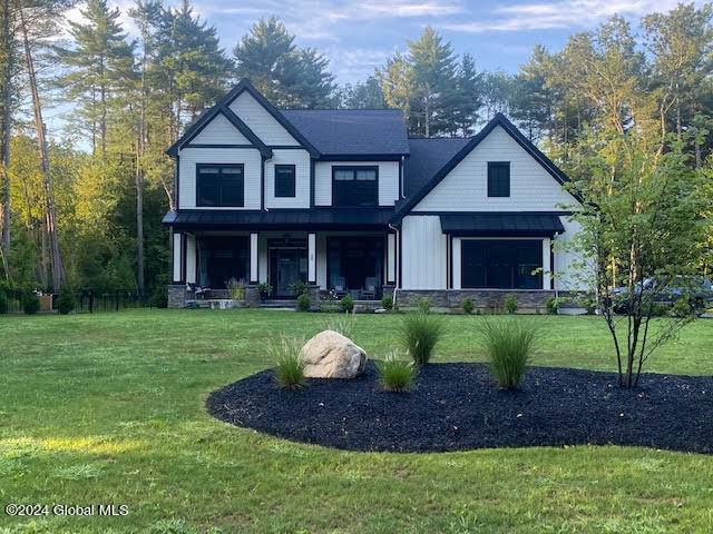 North Greenbush, NY 12144,15 Forest Hills Boulevard