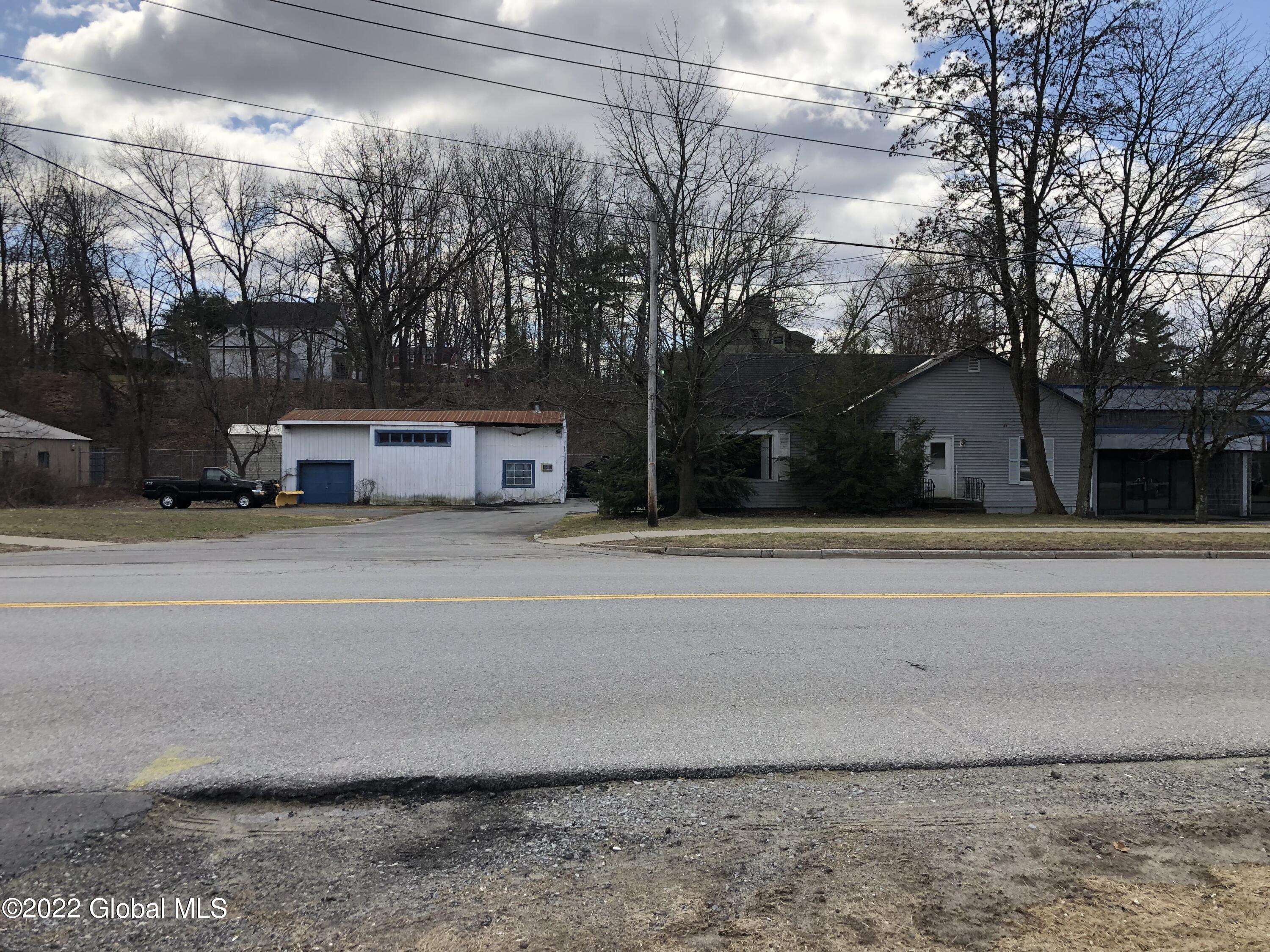 Saratoga Springs, Inside, NY 12866,40 Excelsior Avenue