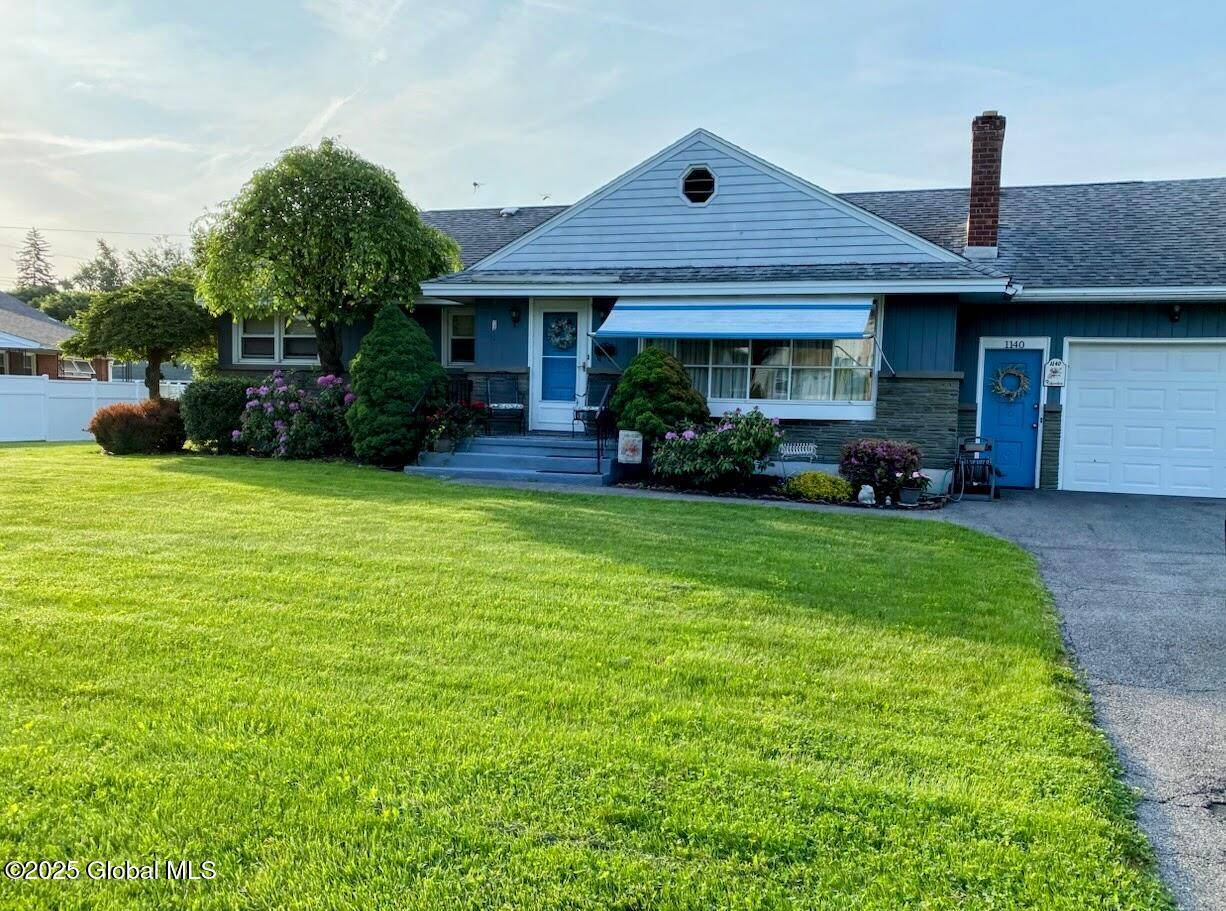 Schenectady, NY 12309,1140 Earl Avenue