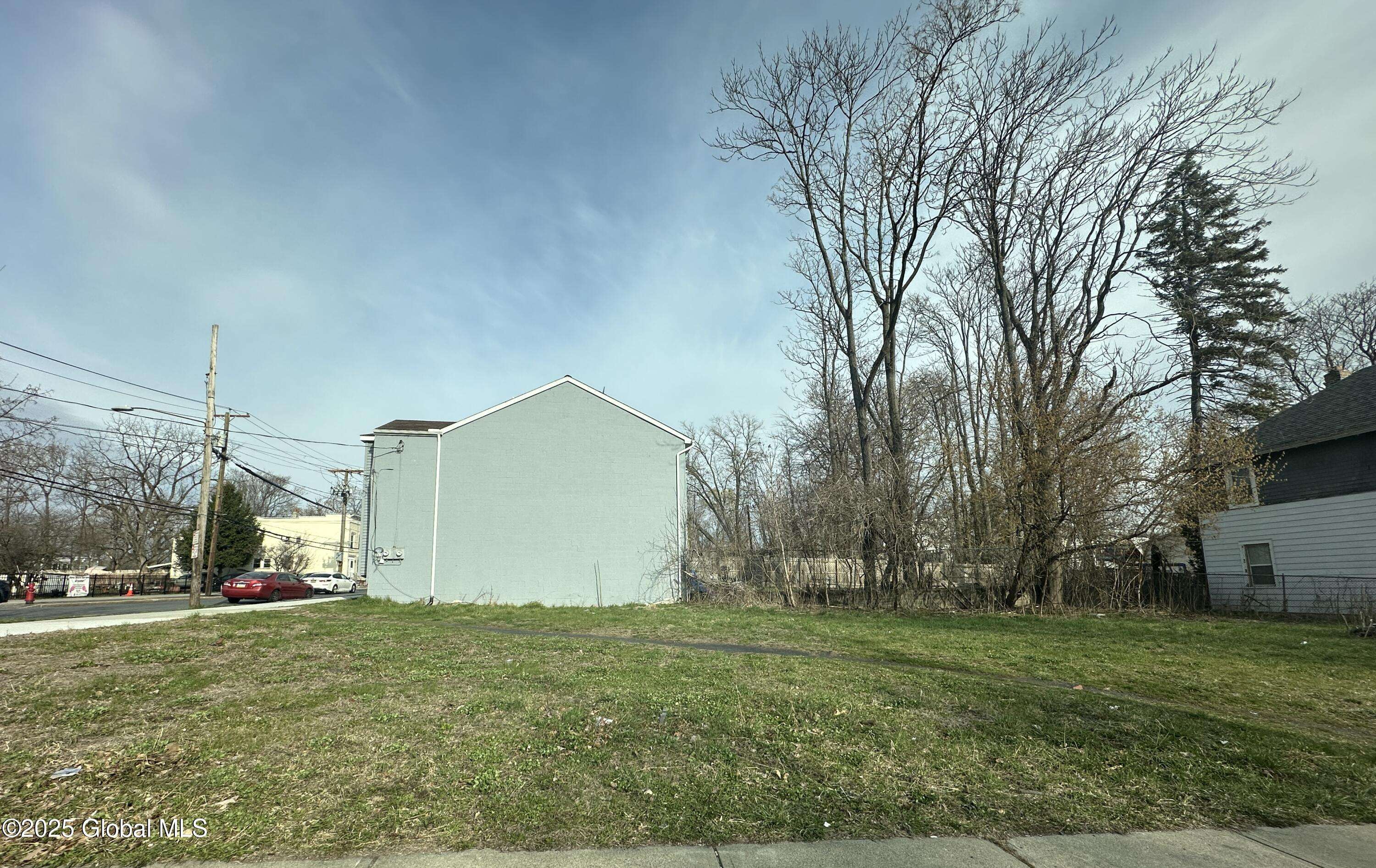 Albany, NY 12210,253 Livingston Avenue