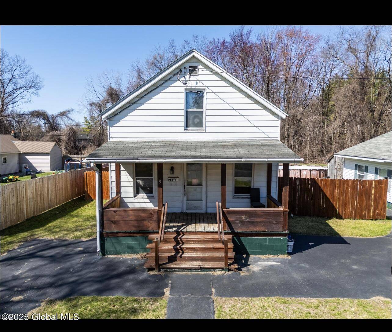 Hudson Falls, NY 12839,9-11 Combs Avenue