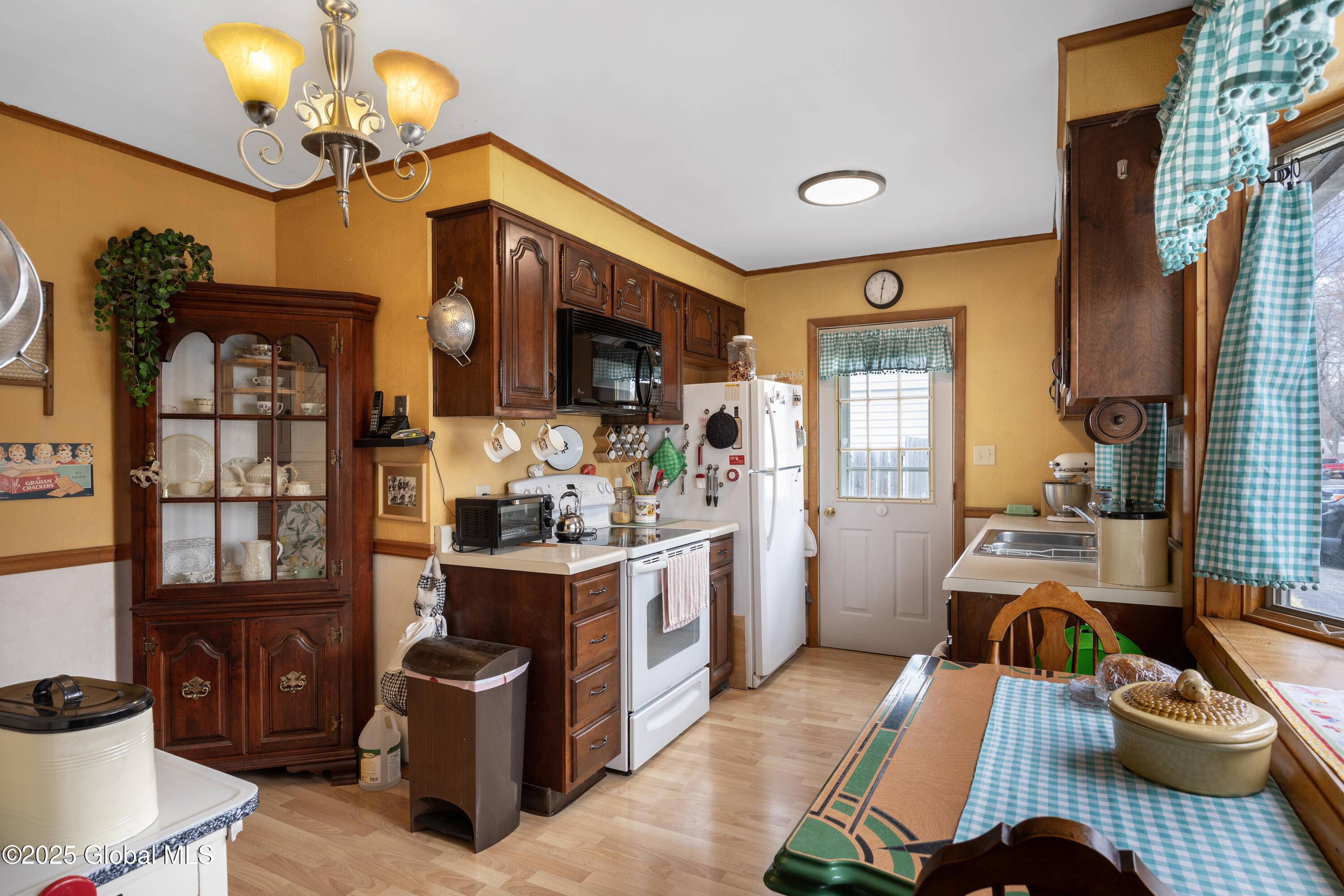 Colonie, NY 12110,72 Southgate Road