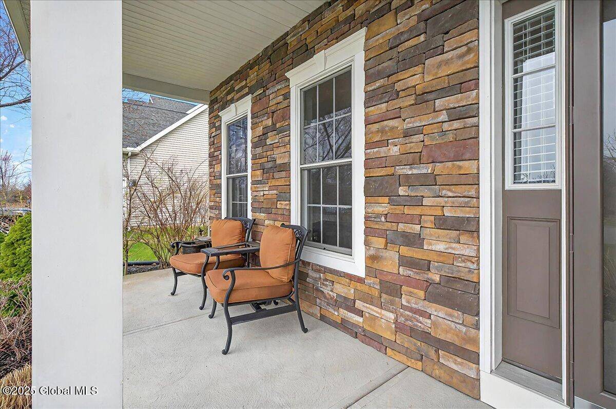 Halfmoon, NY 12118,8 Michael Drive