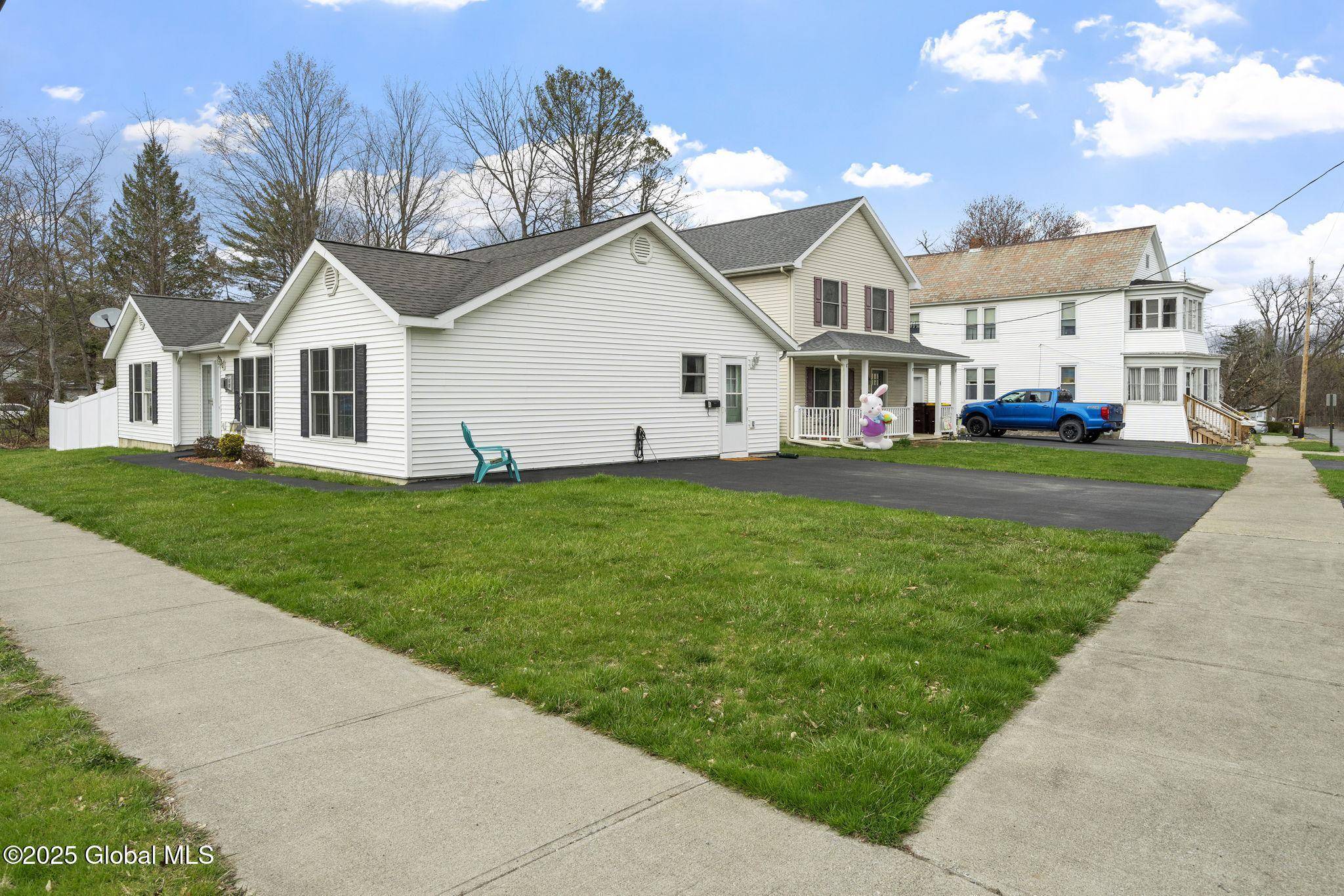 Mechanicville, NY 12118,4 Bennington Avenue