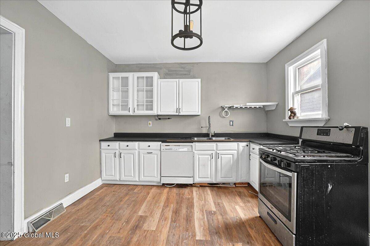 Johnstown, NY 12095,102 E State Street