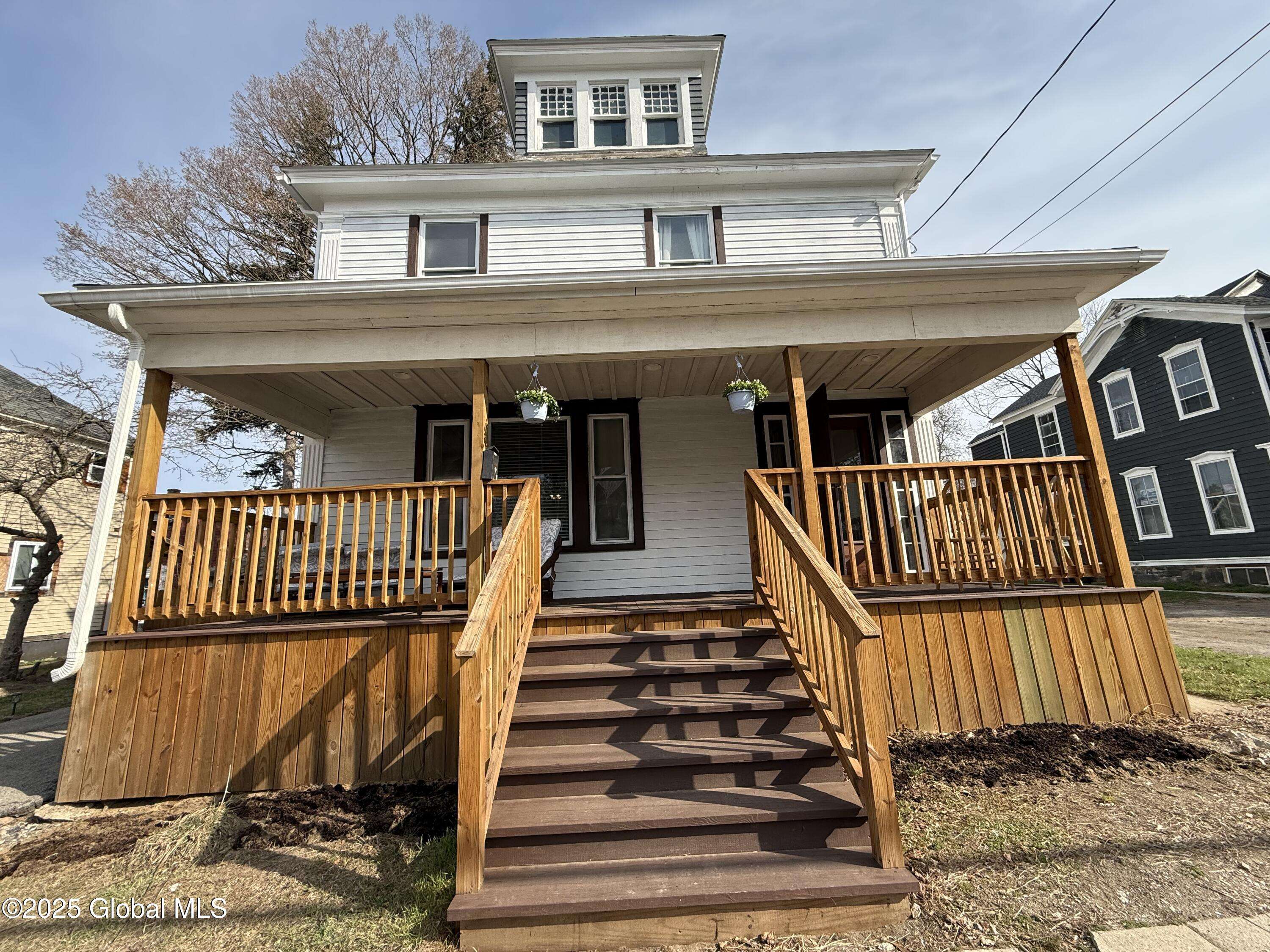 Gloversville, NY 12078,61 3rd Avenue