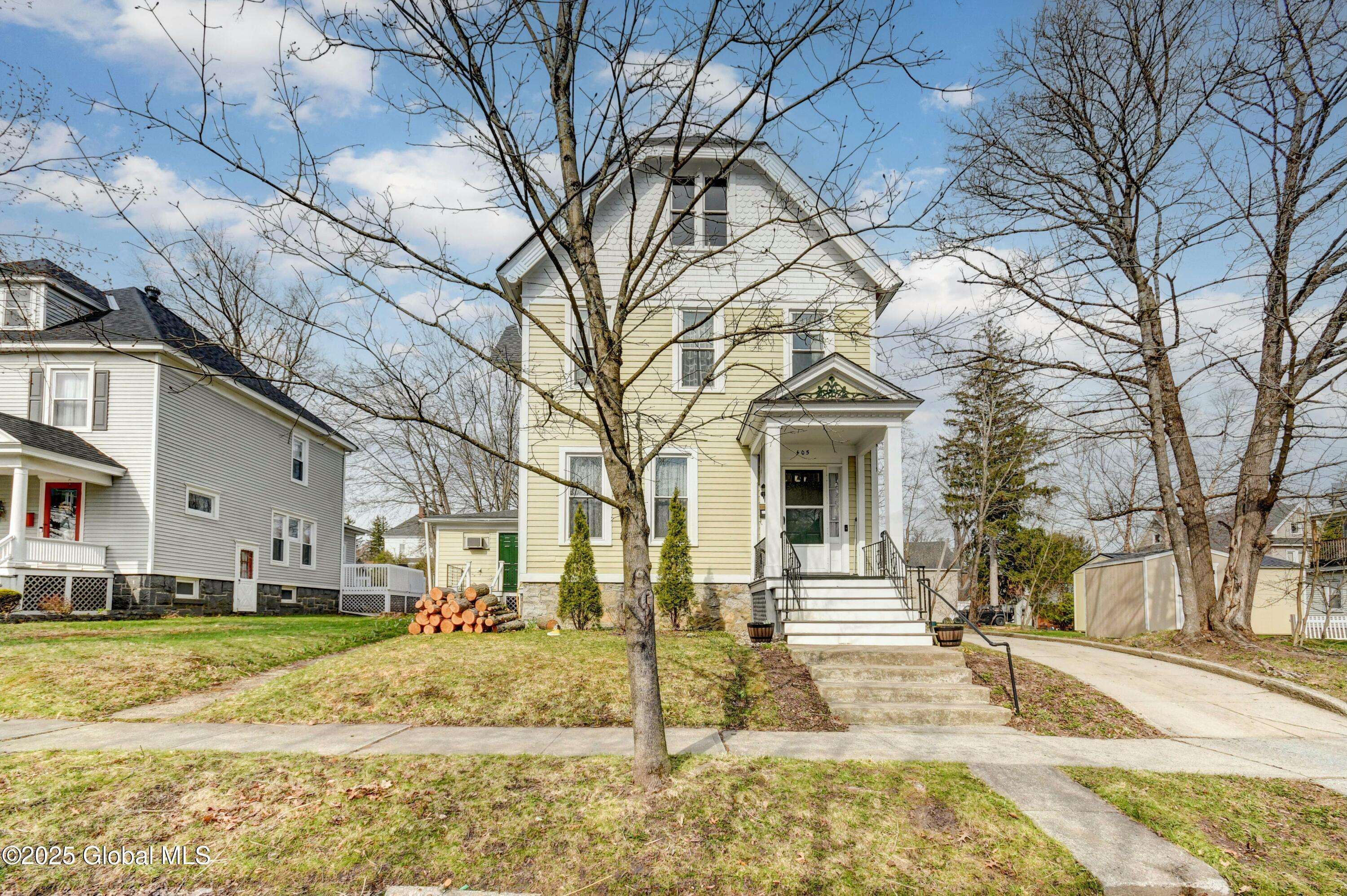 Johnstown, NY 12095,405 S Market Street