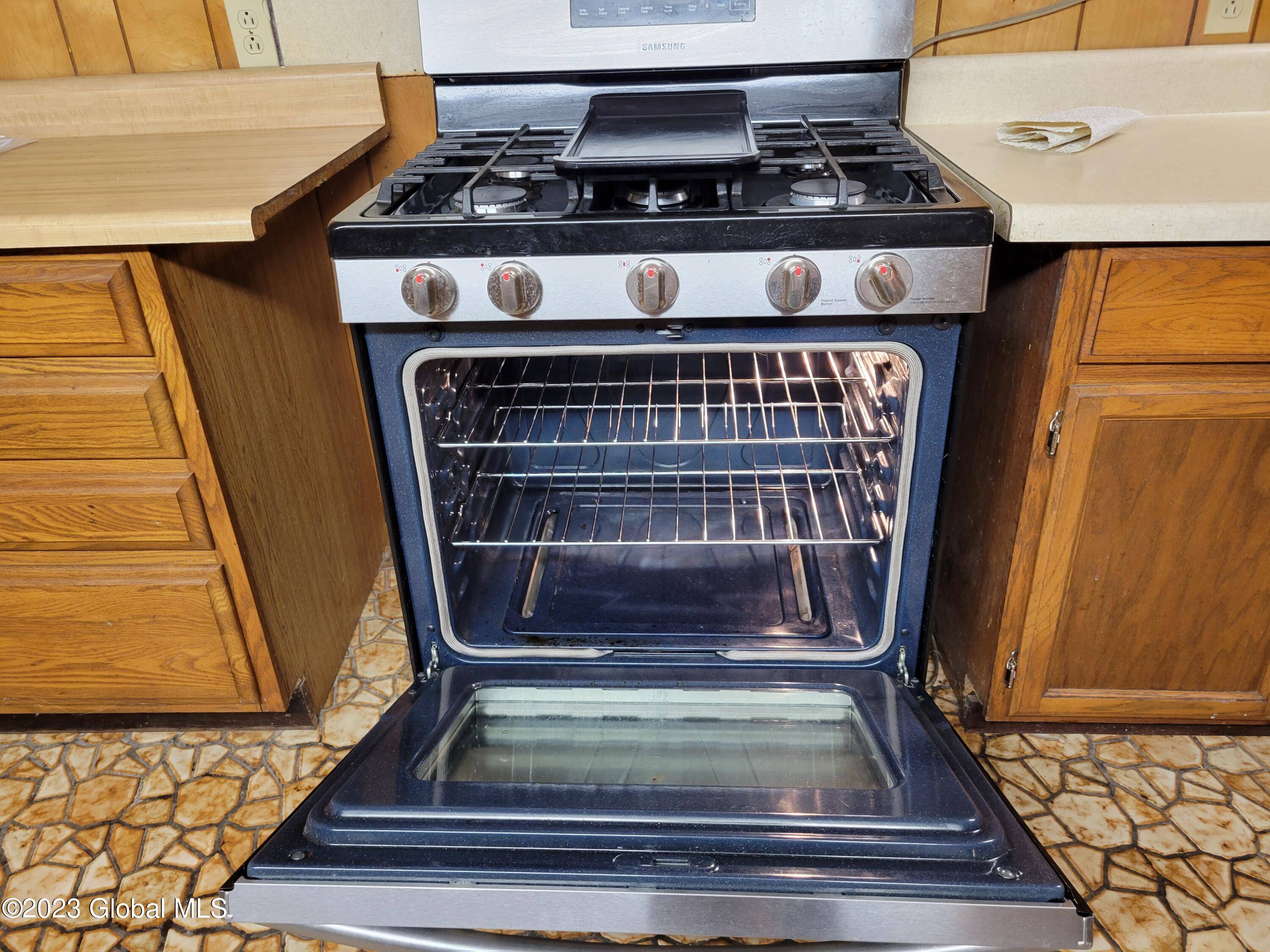 Albany, NY 12208,354 New Scotland Avenue #B