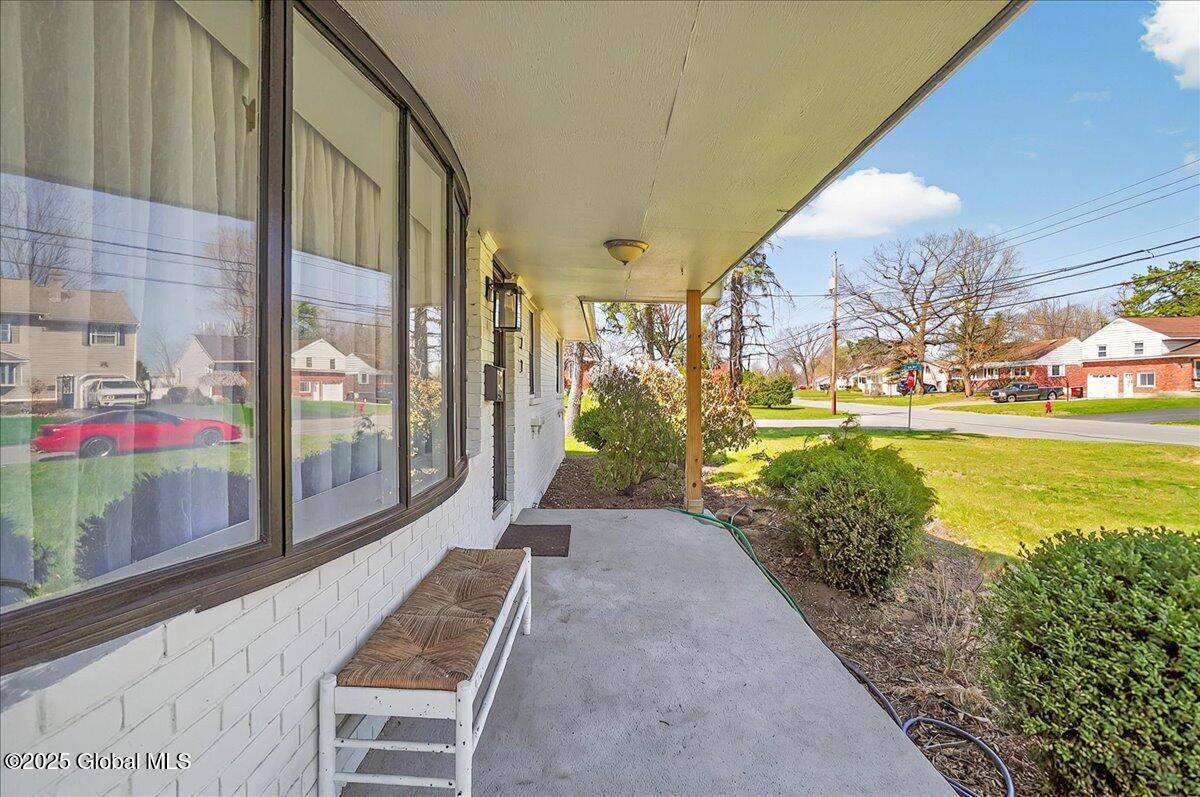 Rotterdam, NY 12306,122 Dahlia Street