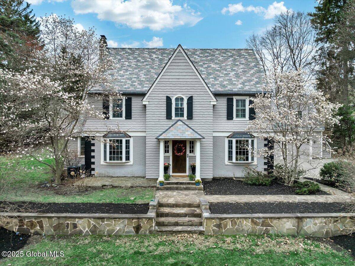 Colonie, NY 12211,322 Loudon Road