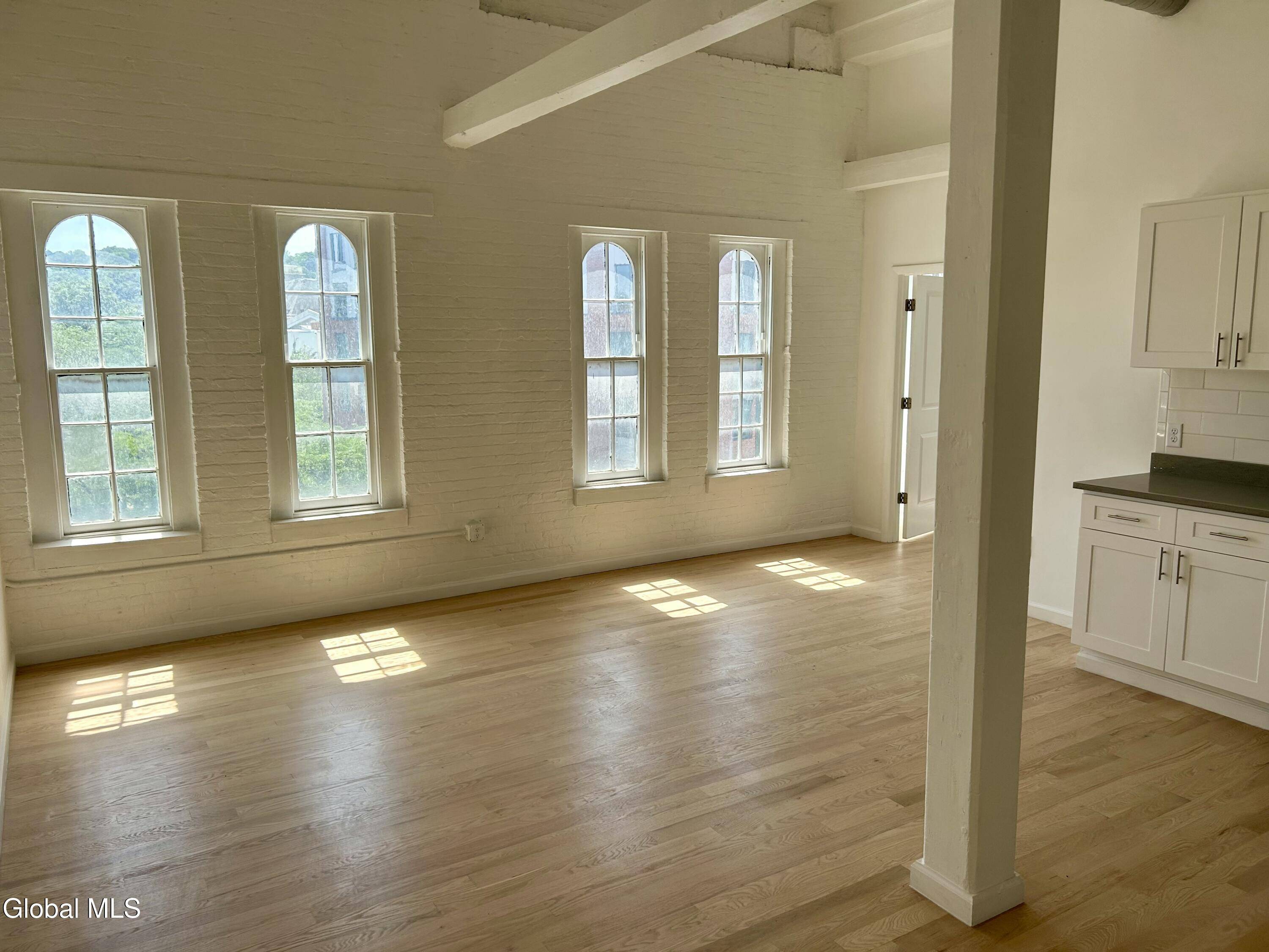 Troy, NY 12180,155 River Street #5D