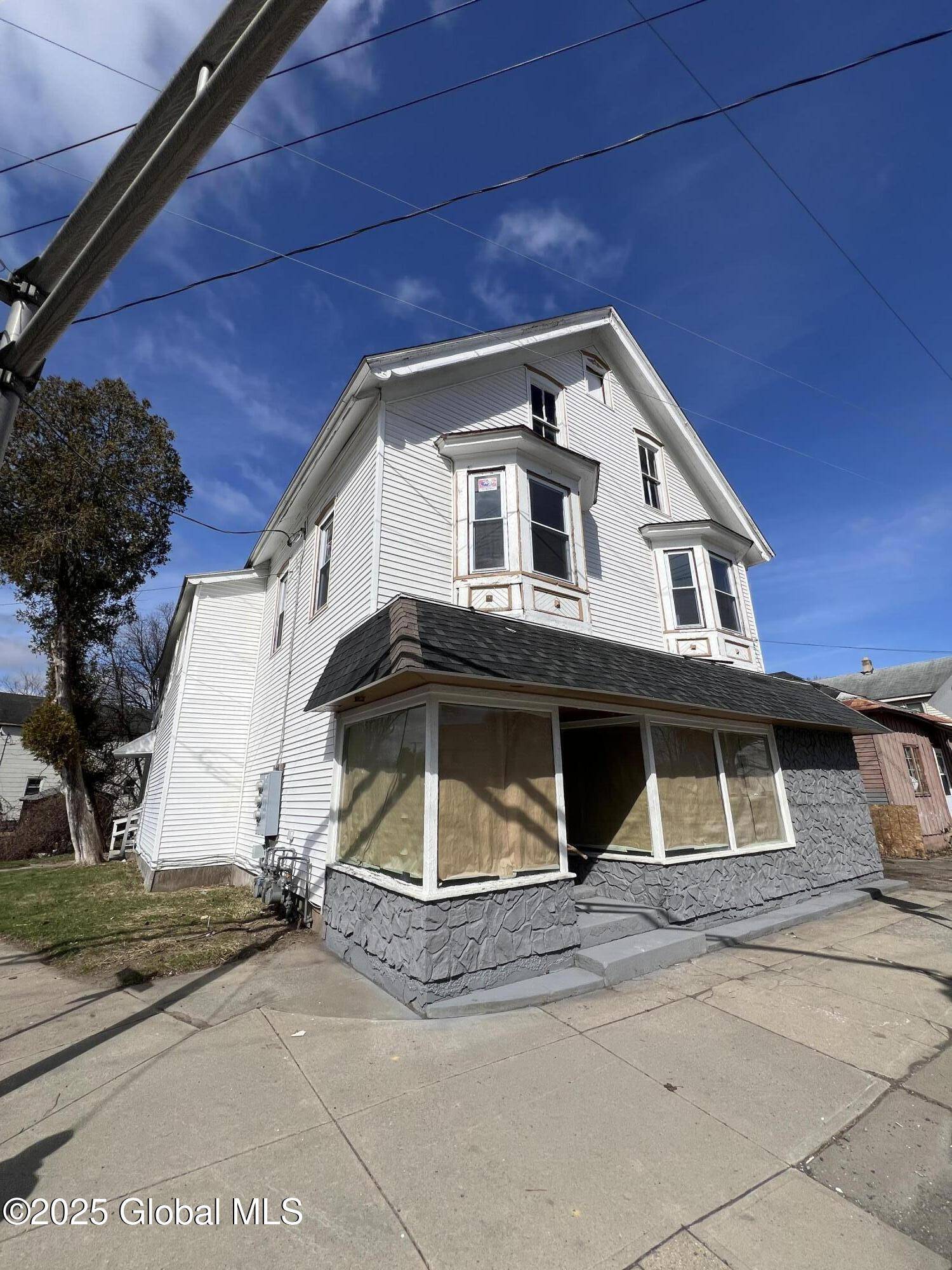 Gloversville, NY 12078,229 Bleecker Street #4