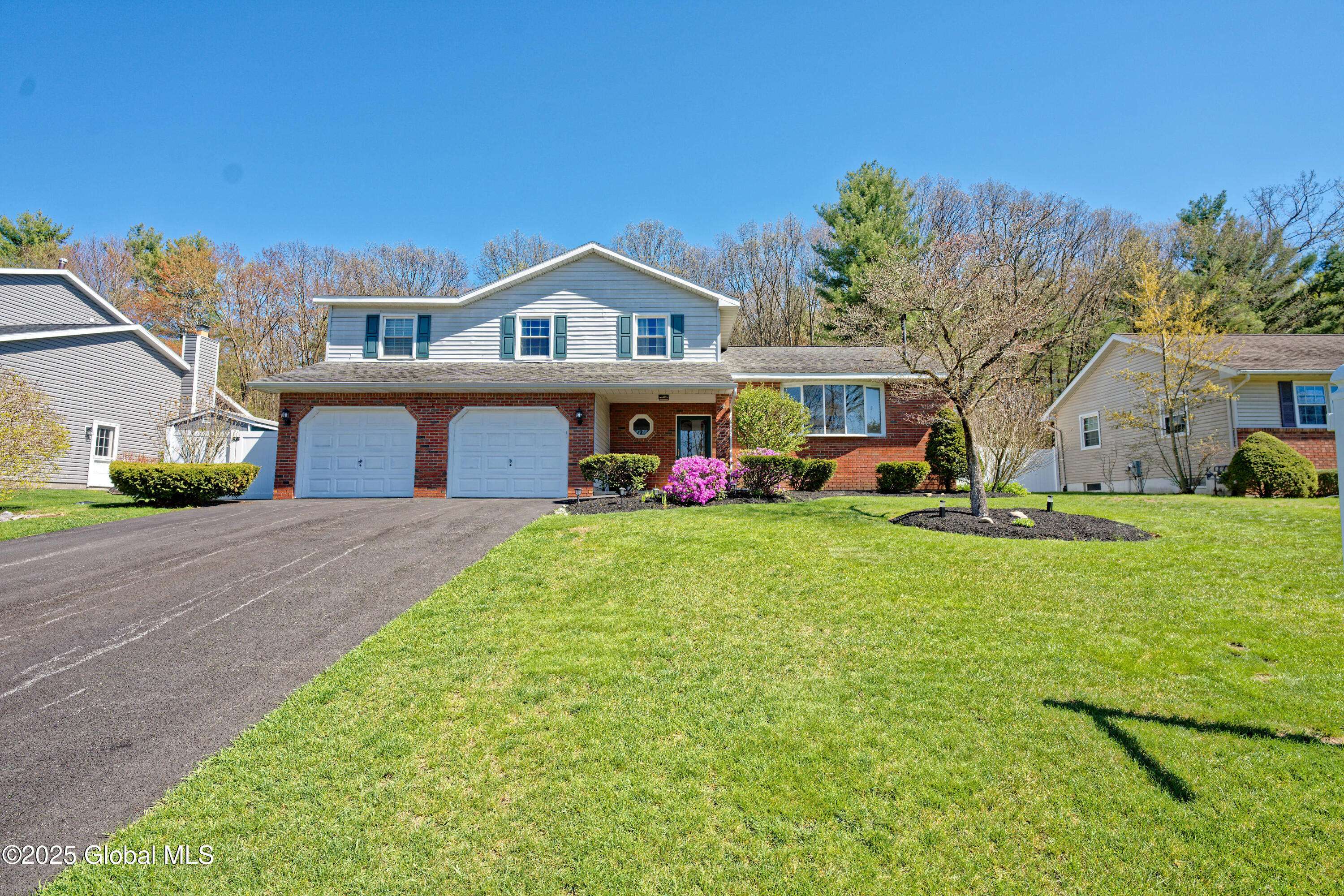 Colonie, NY 12309,23 Concord Drive