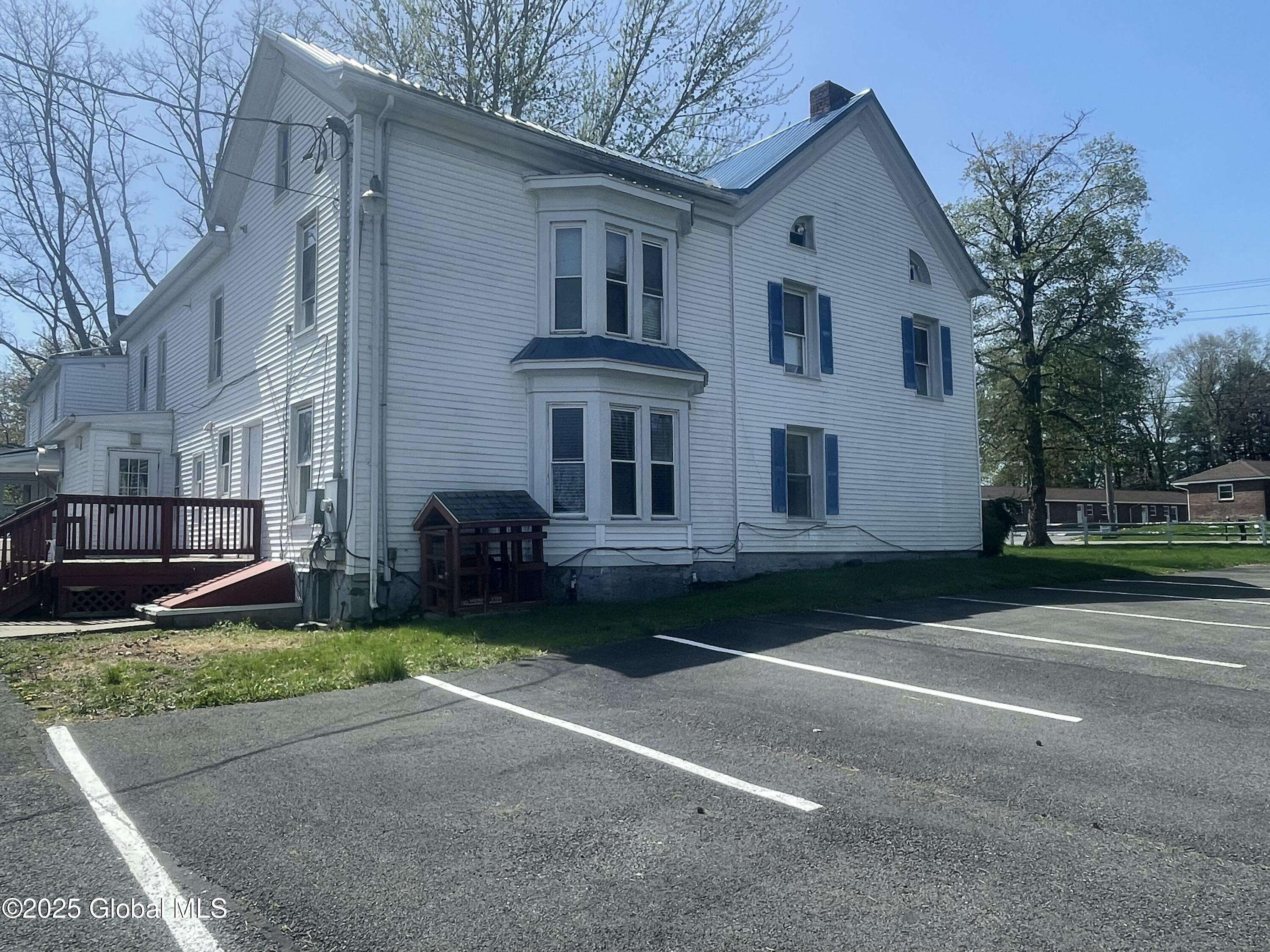 New Baltimore, NY 12143,14318 Route 9W