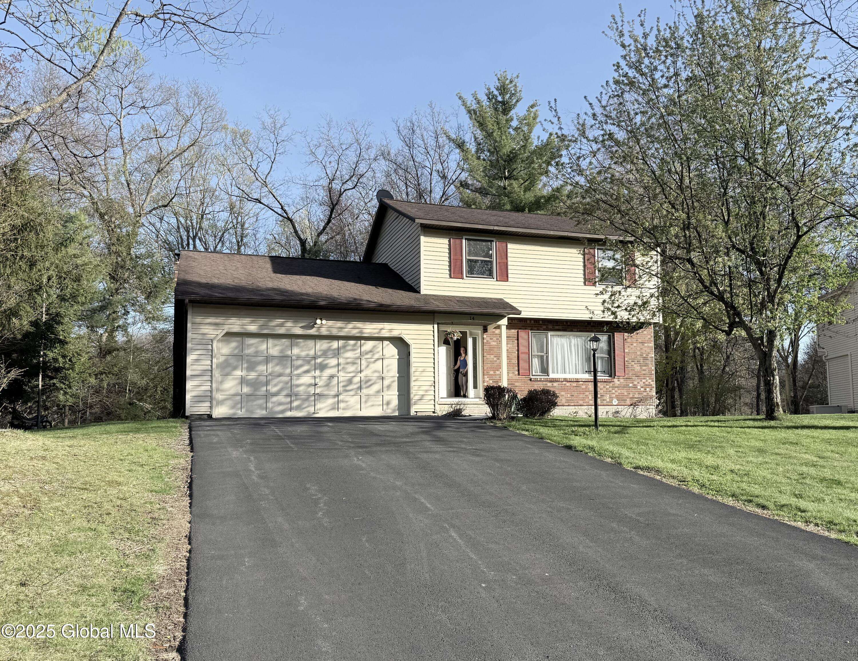 Ballston Spa, NY 12020,14 S Plum Poppy