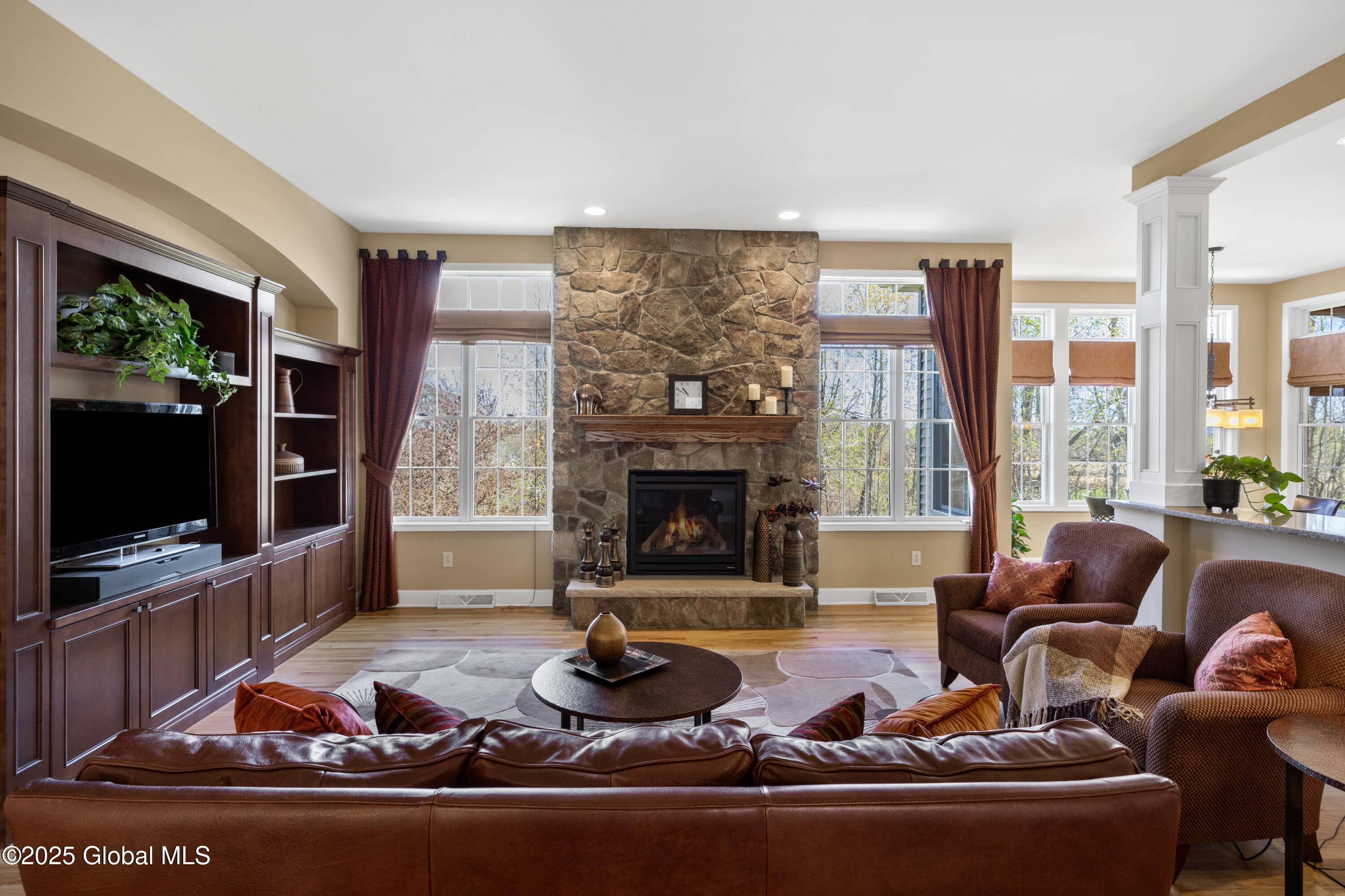 Halfmoon, NY 12118,12 Chantrey Boulevard