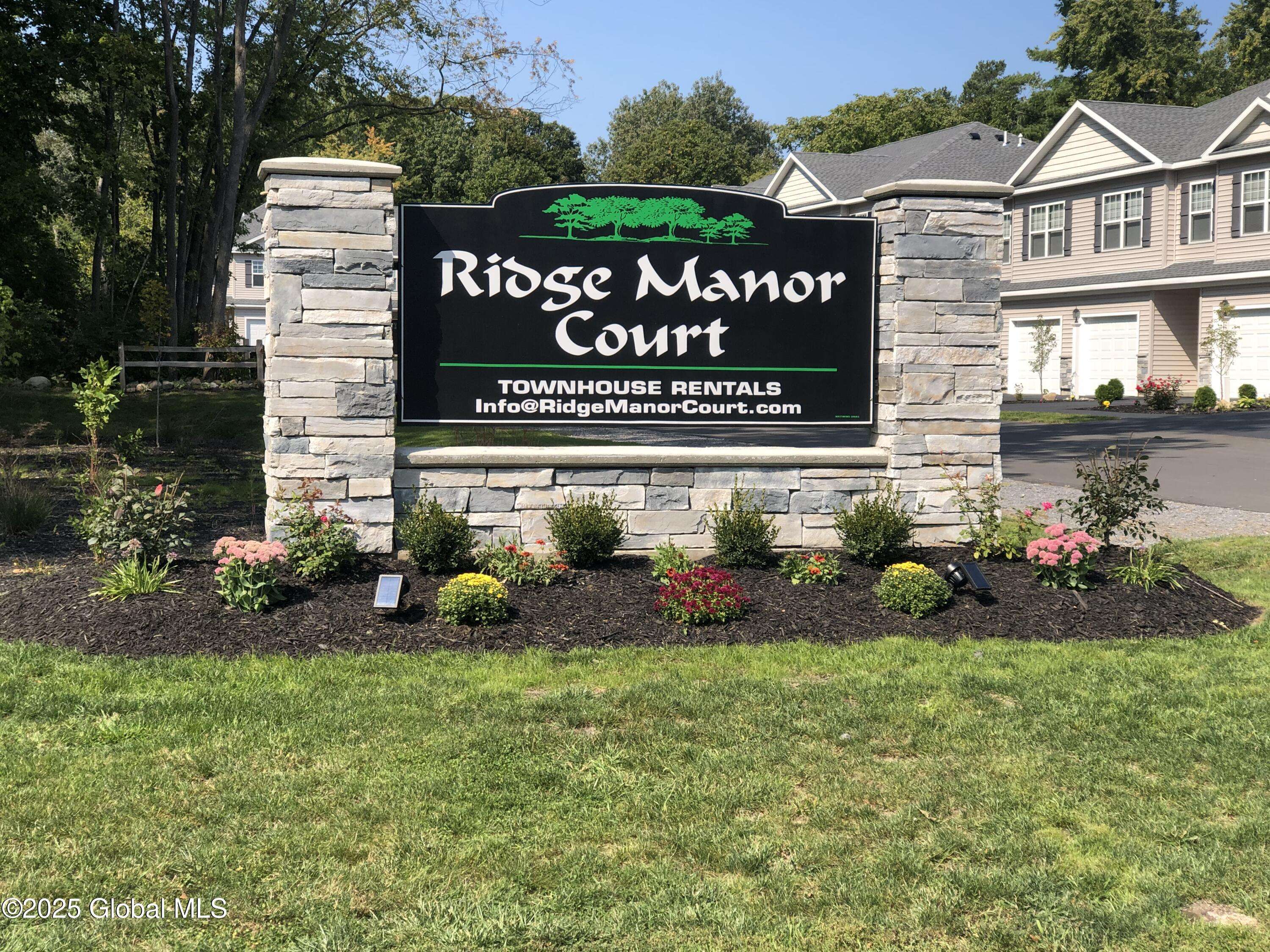 Niskayuna, NY 12309,2001 Ridge Manor Court #Unit 2001