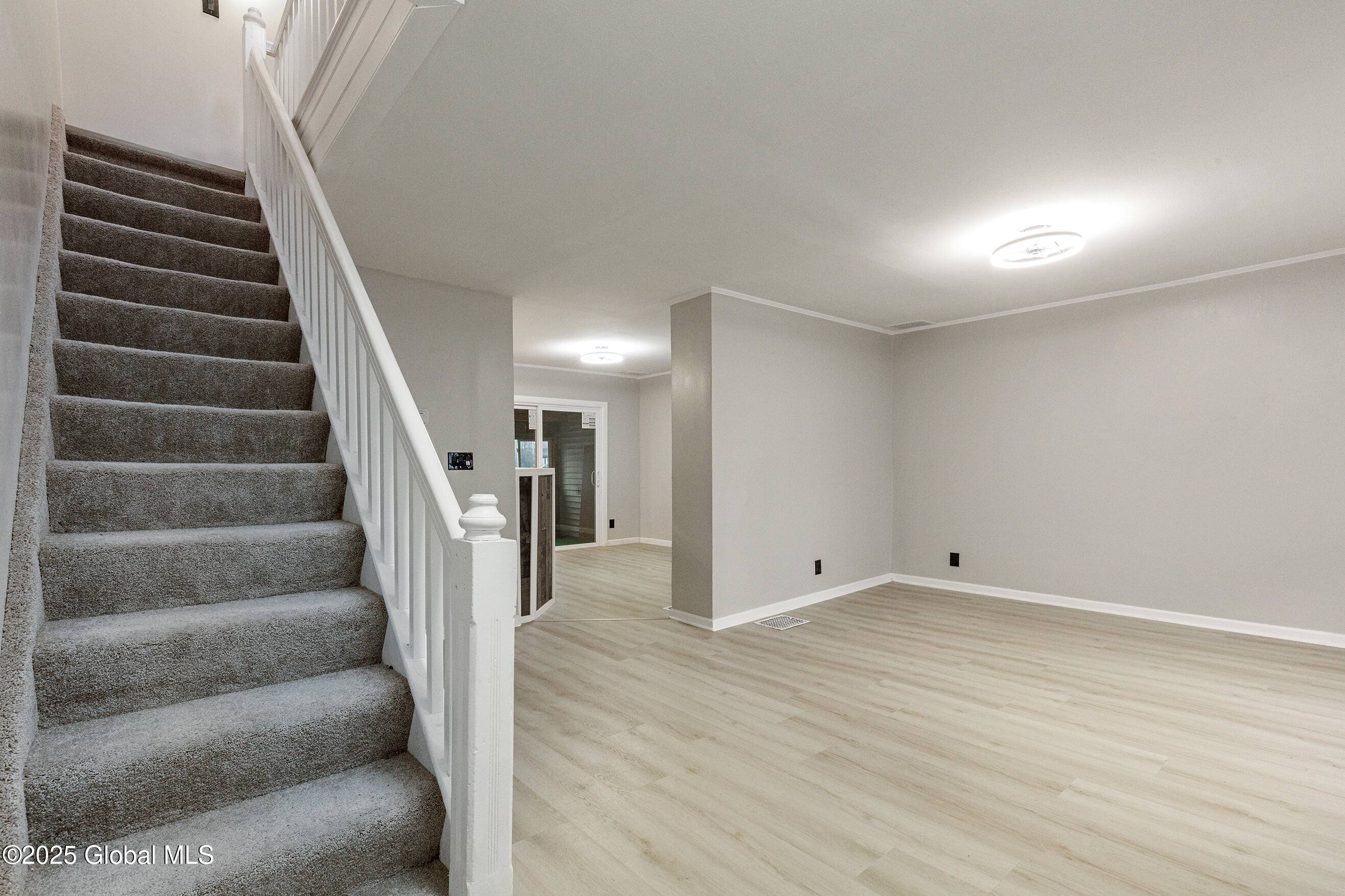 Rensselaer, NY 12144,37 Nelson Ave Avenue