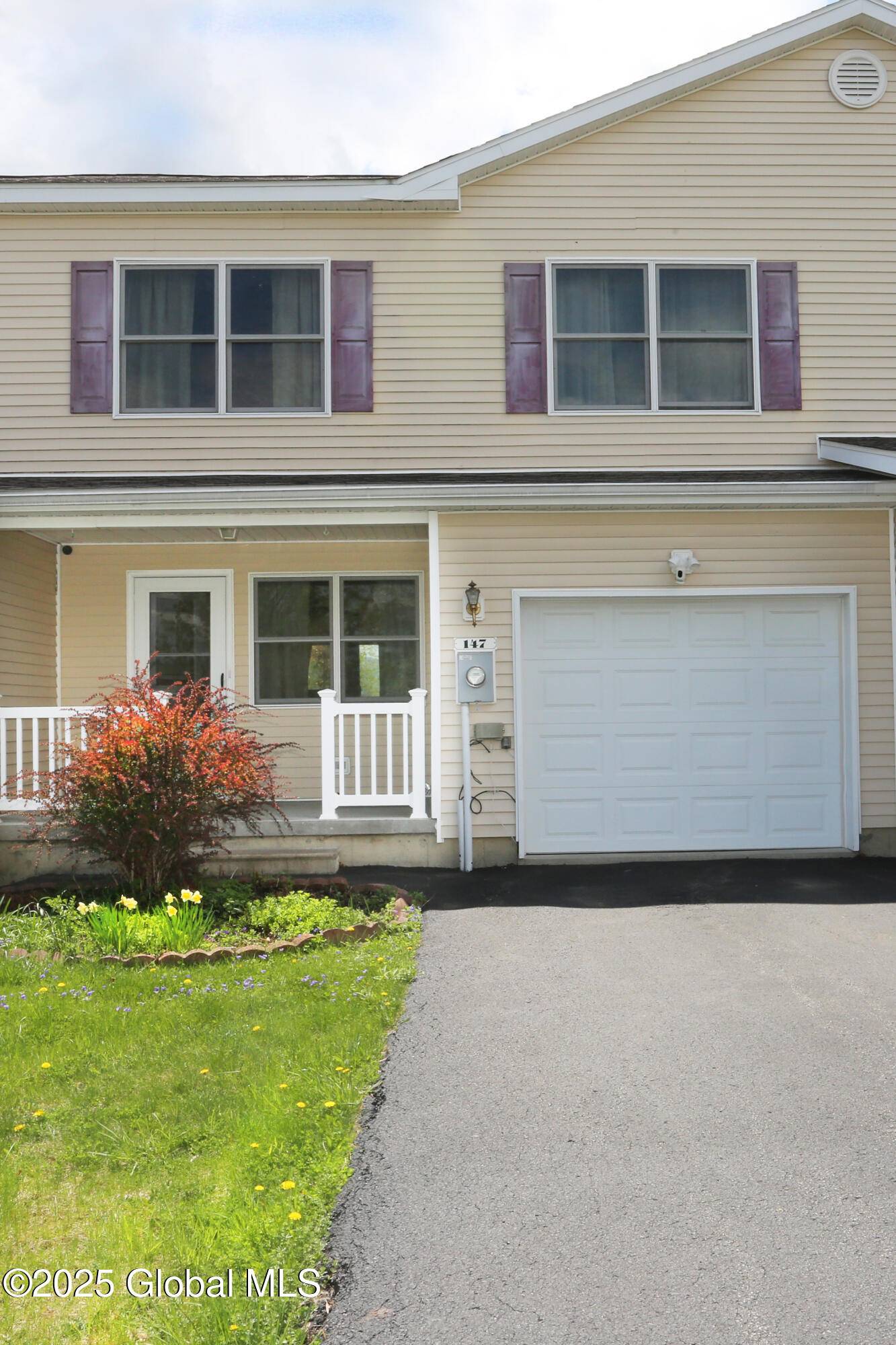 Greenville, NY 12083,147 Skyview Drive
