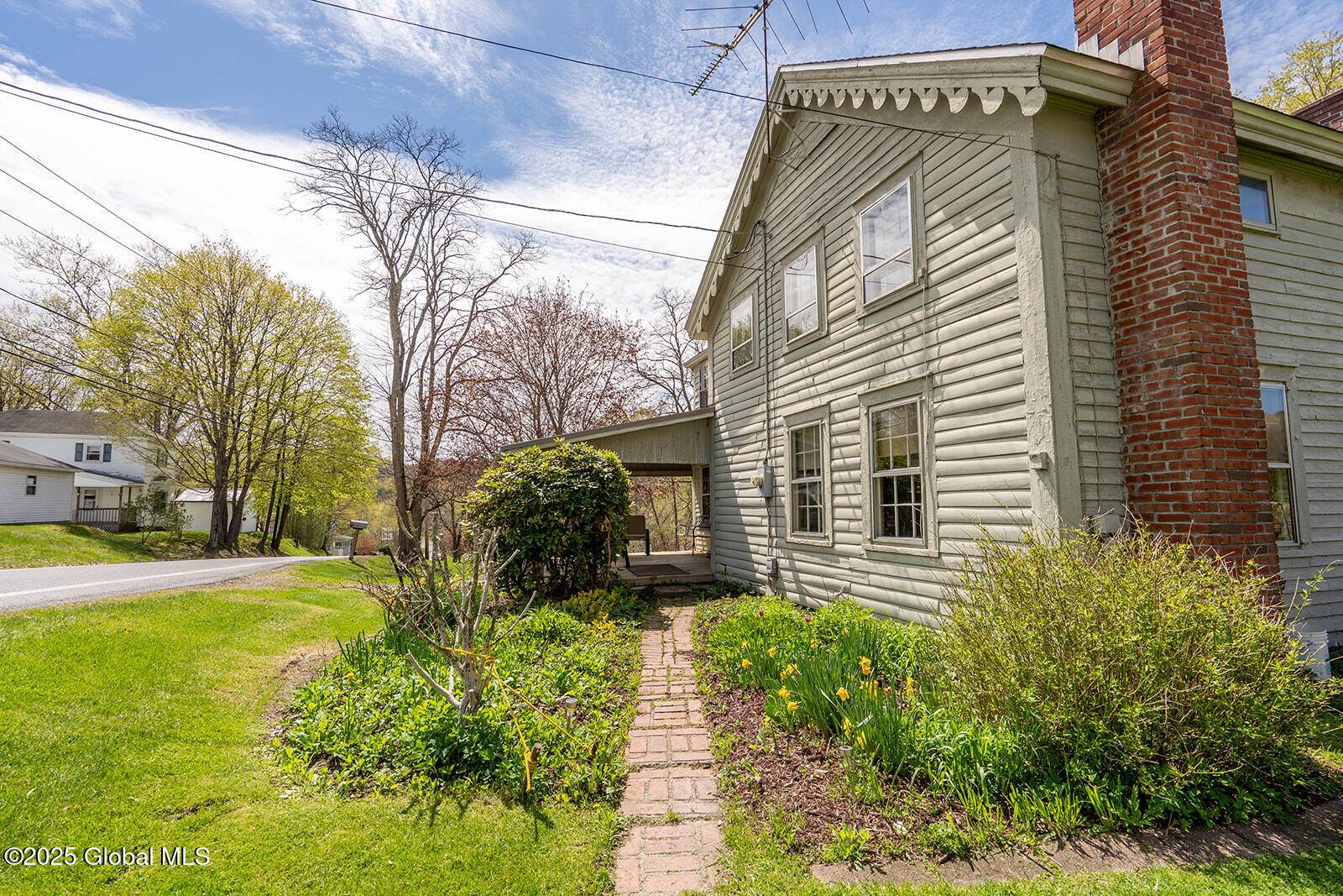 Salem, NY 12873,807 County Route 64