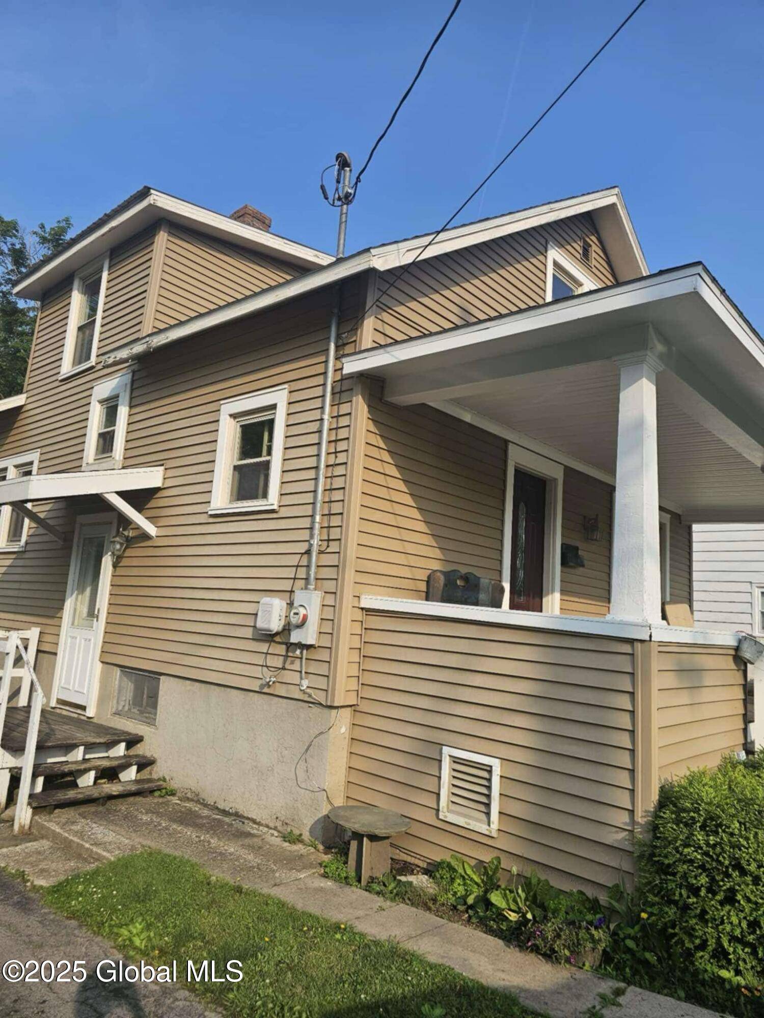 Canajoharie, NY 13317,52 Phillips Avenue