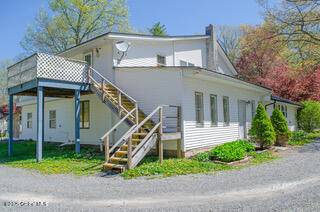 Saugerties, NY 12477,32 Valk Road