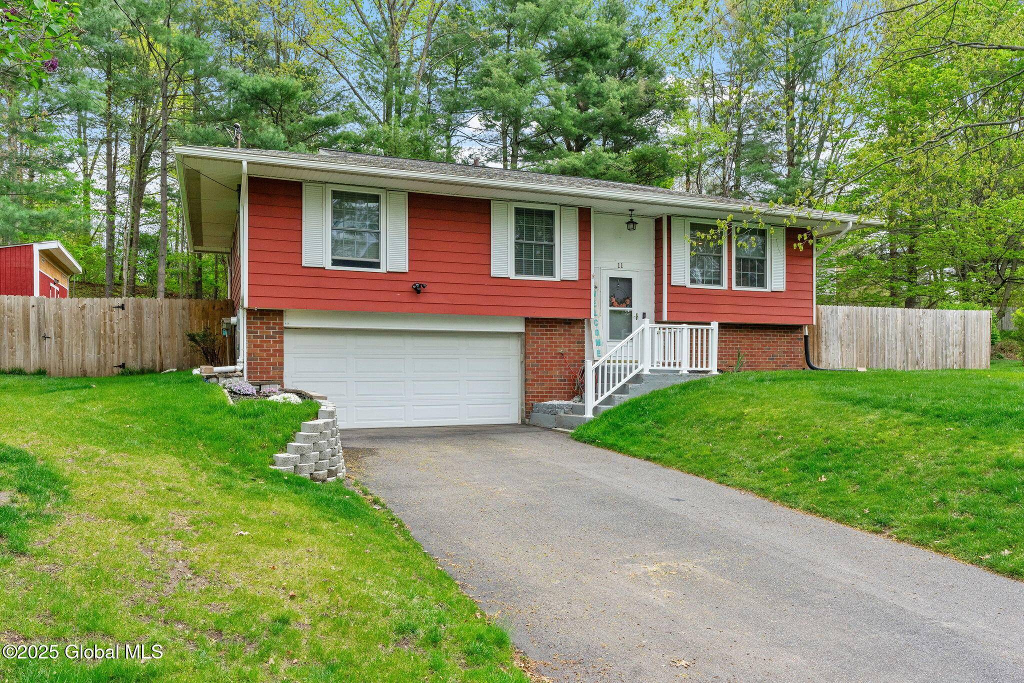 Clifton Park, NY 12065,11 Apricot Court