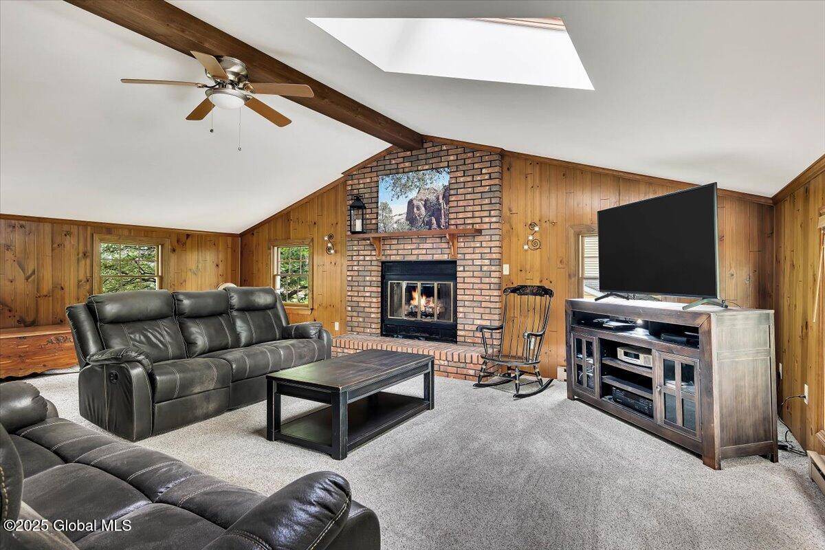 Glenville, NY 12302,11 Pinewood Drive