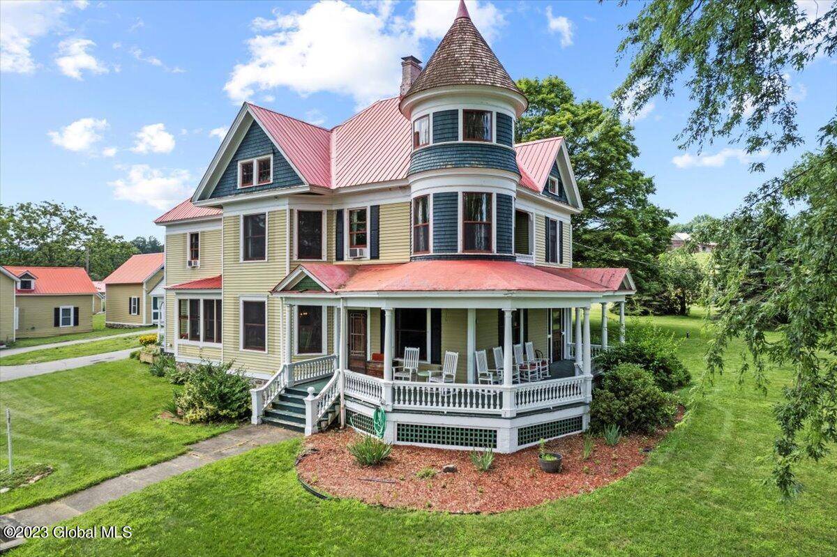 Moriah, NY 12960,284 Edgemont Road